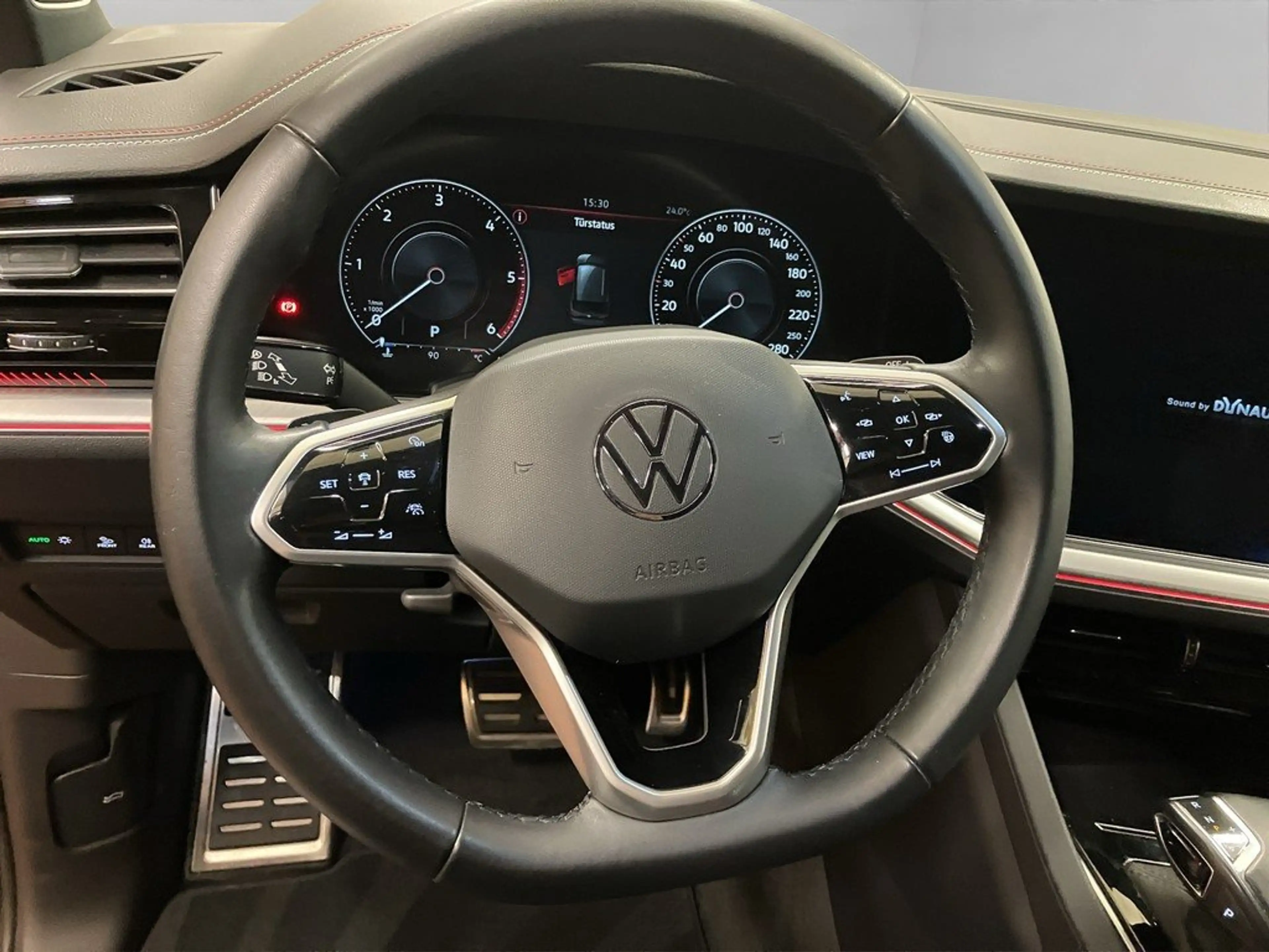 Volkswagen Touareg 3.0 V6 TDI 4M Tiptronic Edition 20 AHK — photo 10