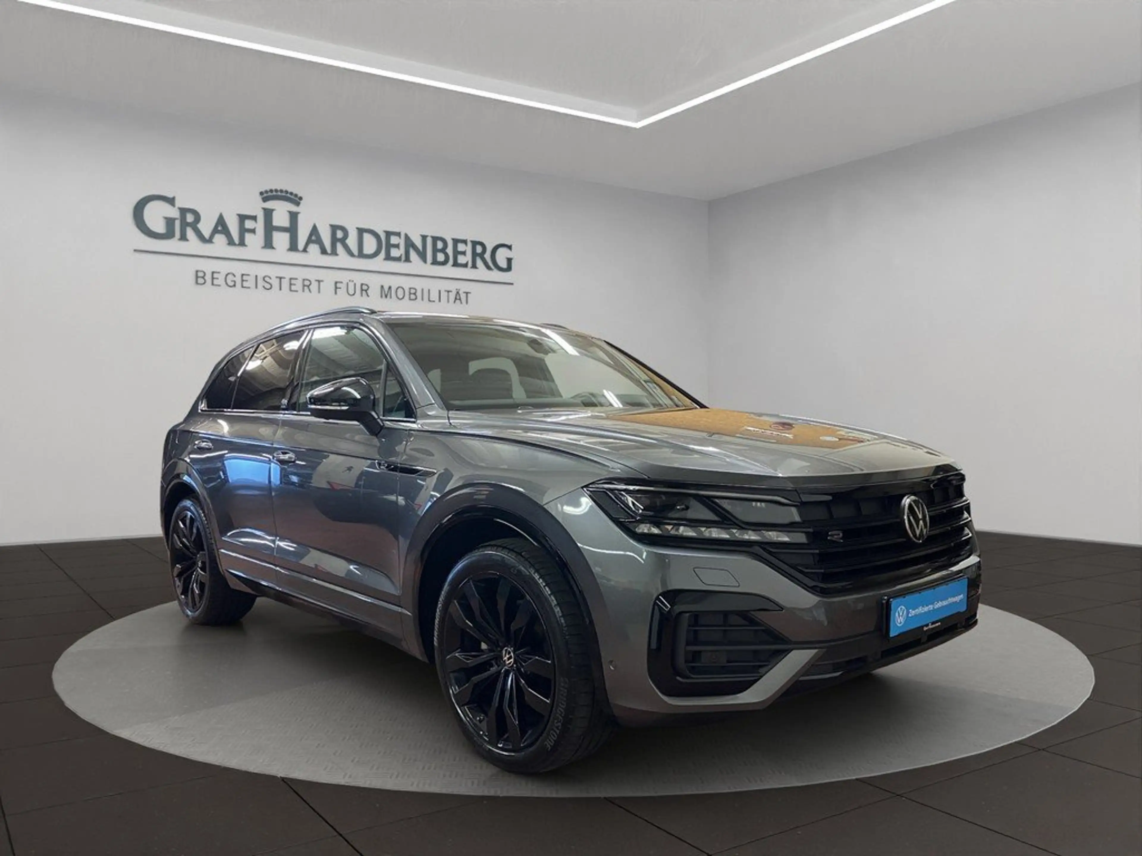 Volkswagen Touareg 3.0 V6 TDI 4M Tiptronic Edition 20 AHK — photo 6