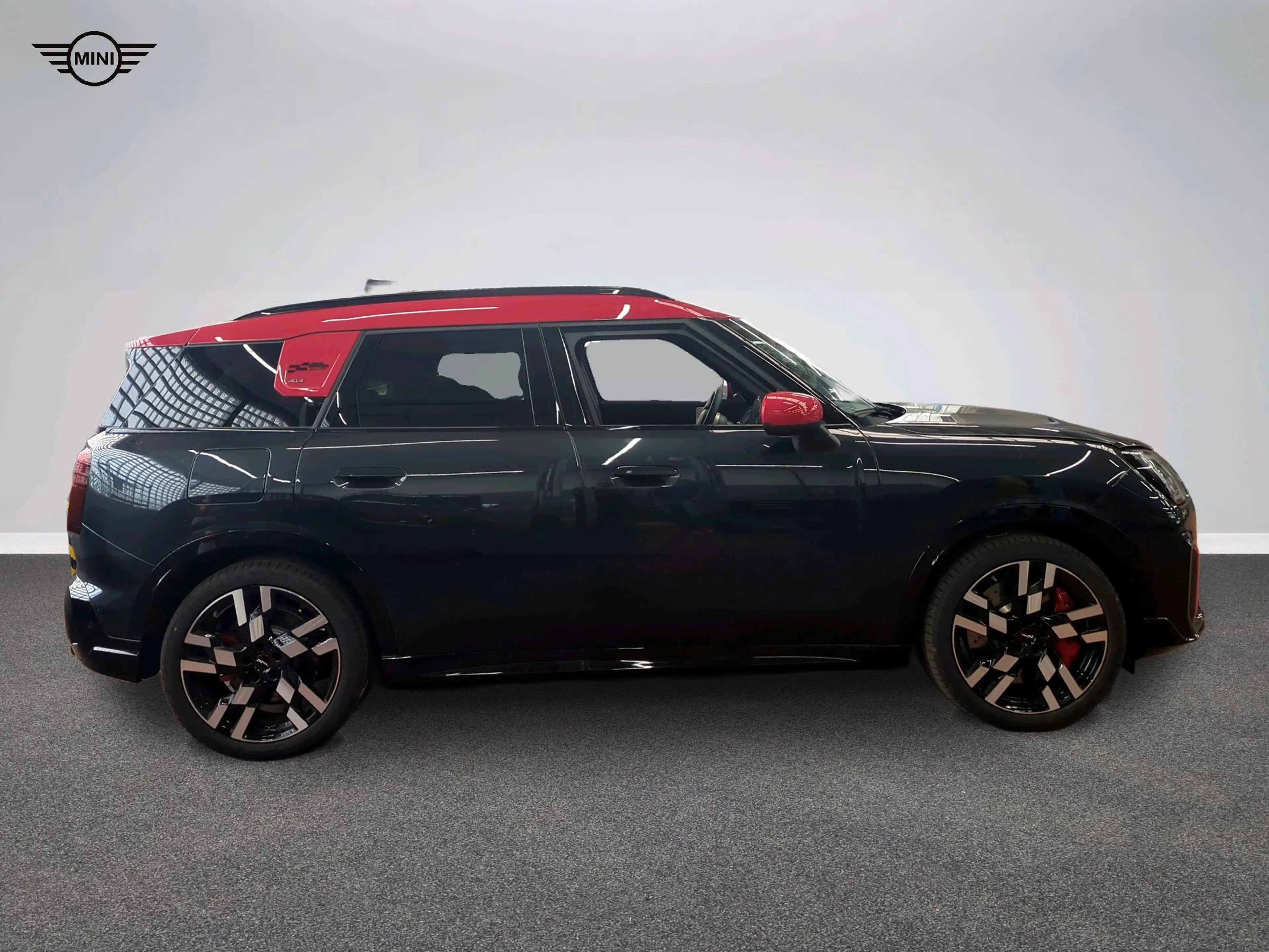 MINI JCW Countryman All4 John Cooper Works Trim — photo 3