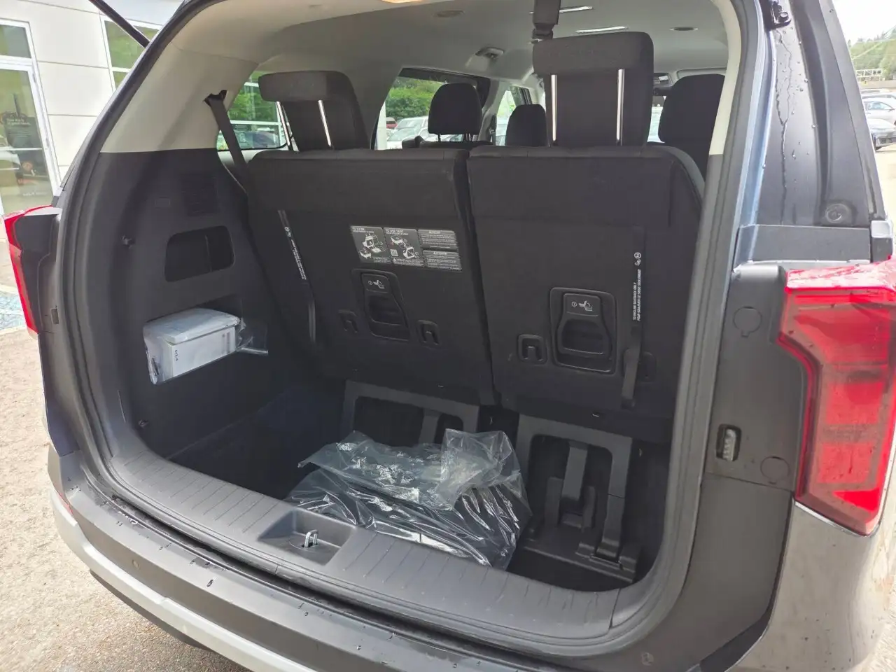 Kia Carnival снимка Kia Carnival
