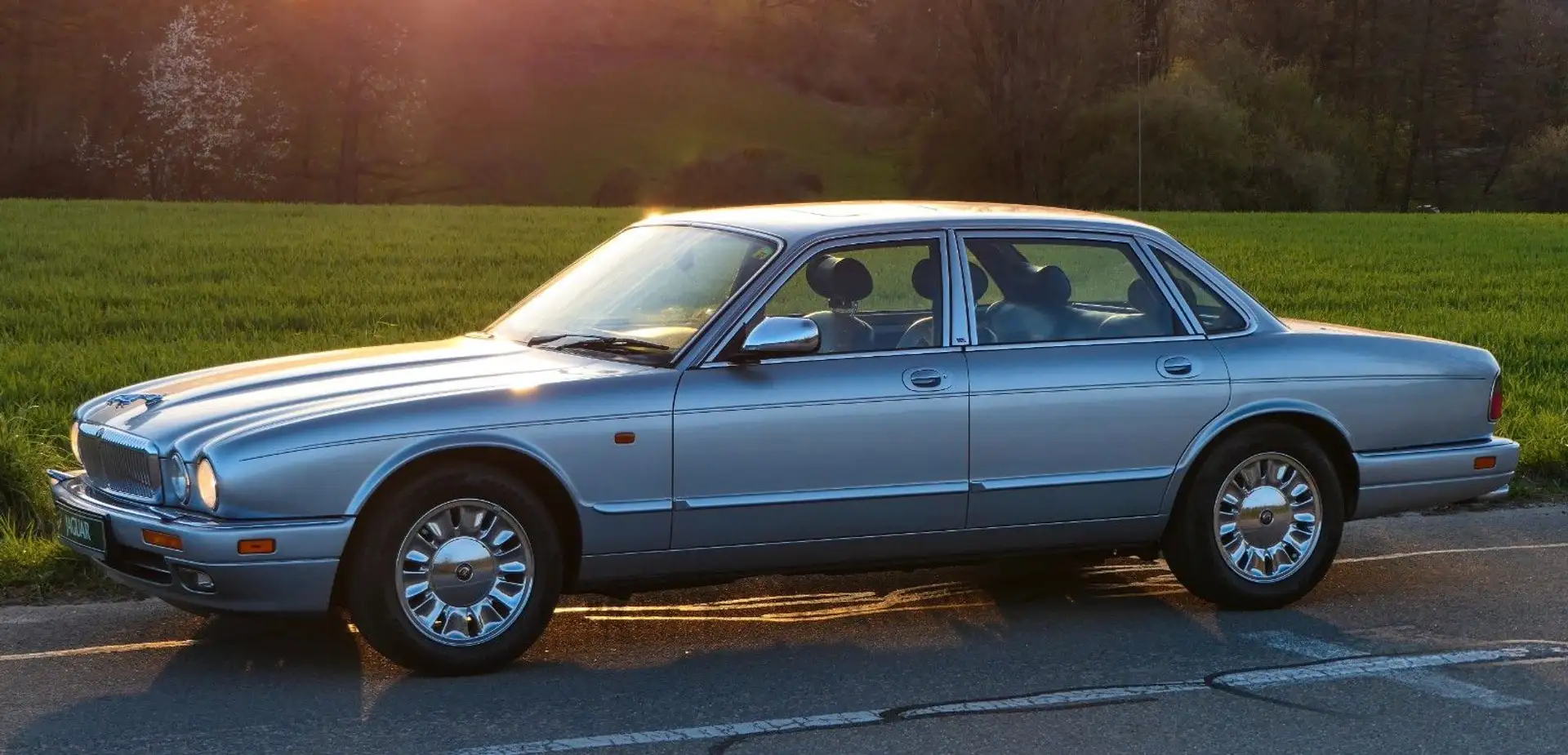 Jaguar Daimler Double Six Kurzversion 2 Jahre Garantie Zilver - 2