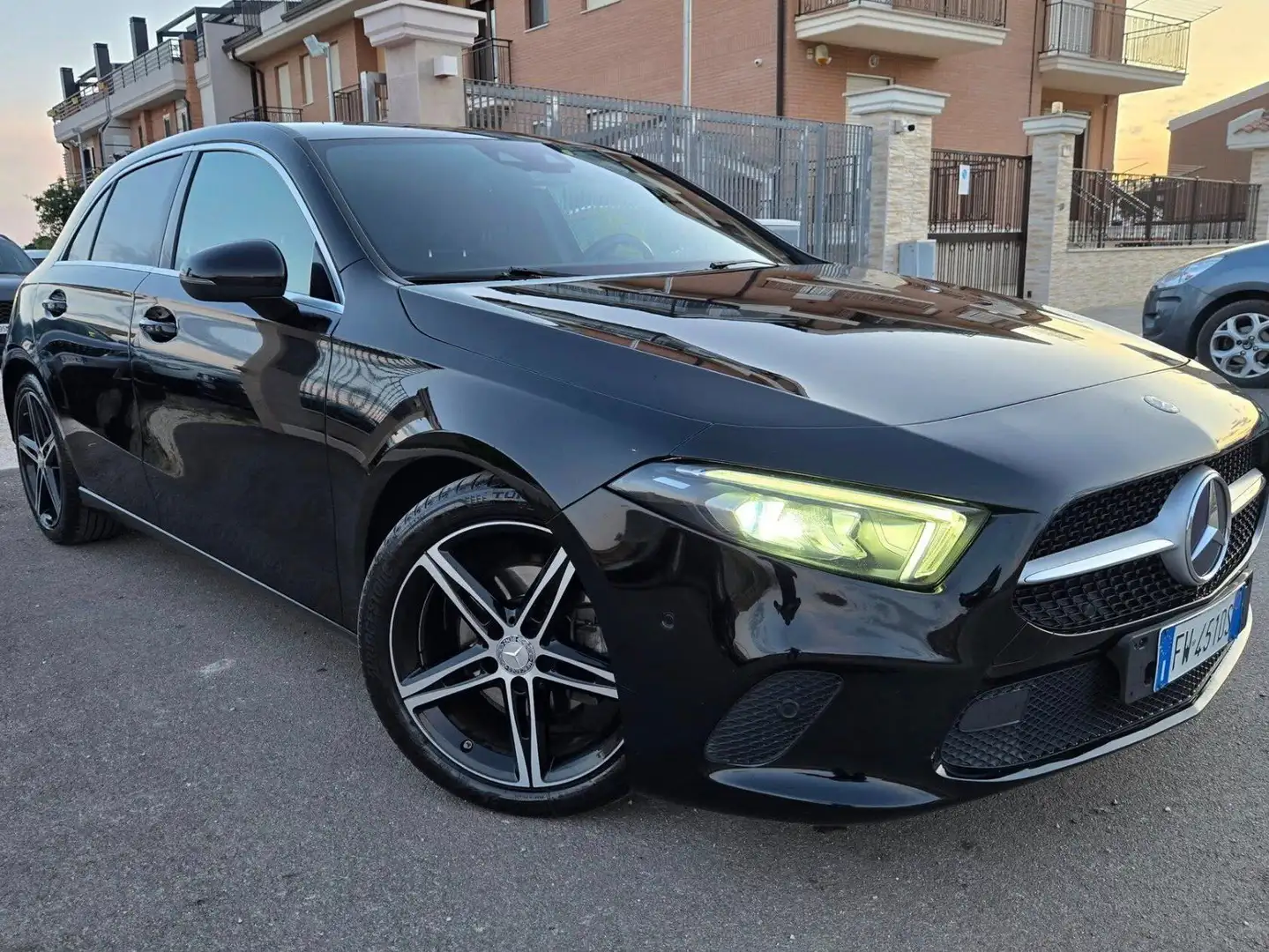 Mercedes-Benz A 180 Classe A - W177 2018 d Premium auto Nero - 2