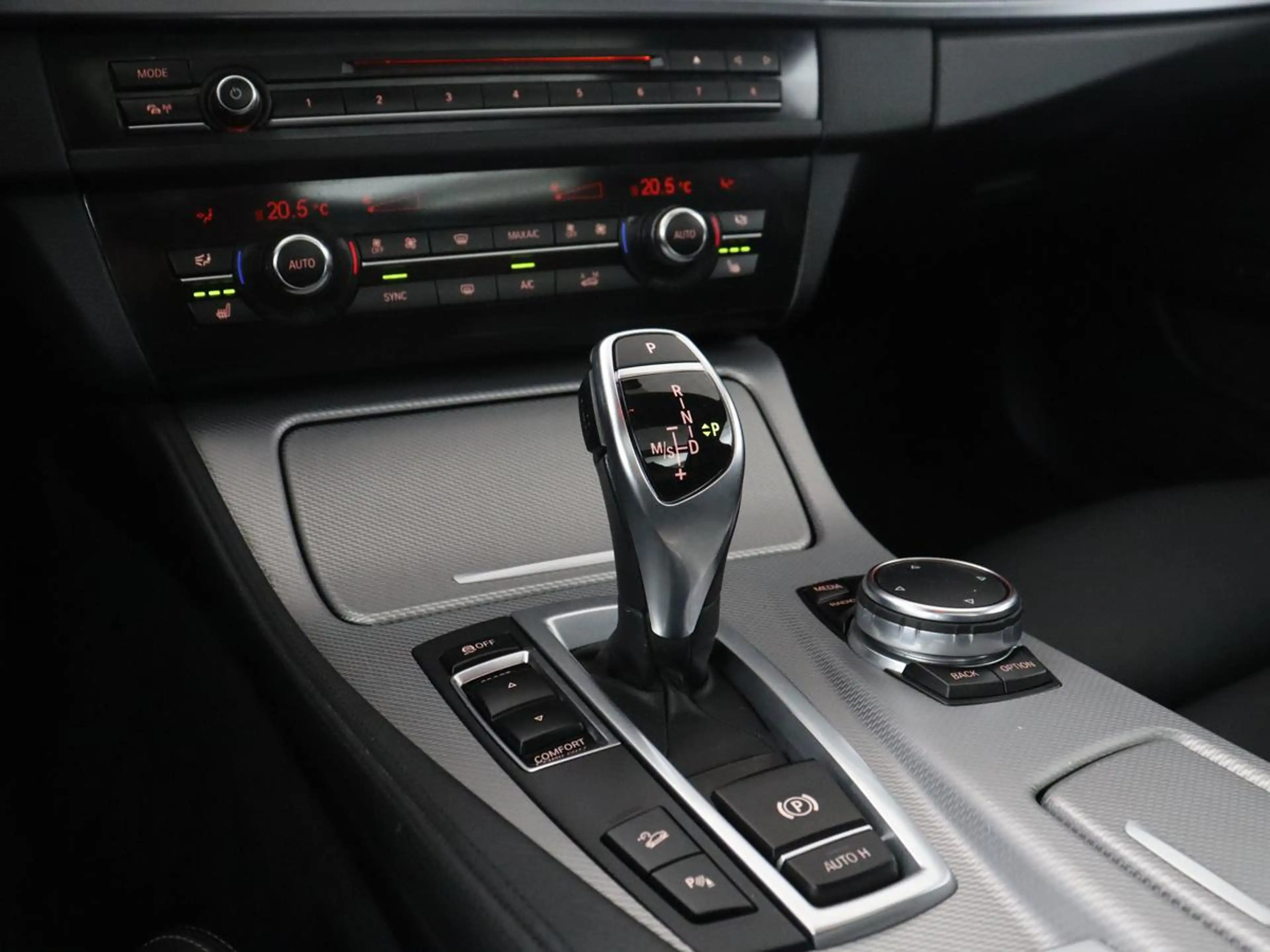 BMW 535 5-serie Touring 535xi High Executive | Panoramadak — photo 11
