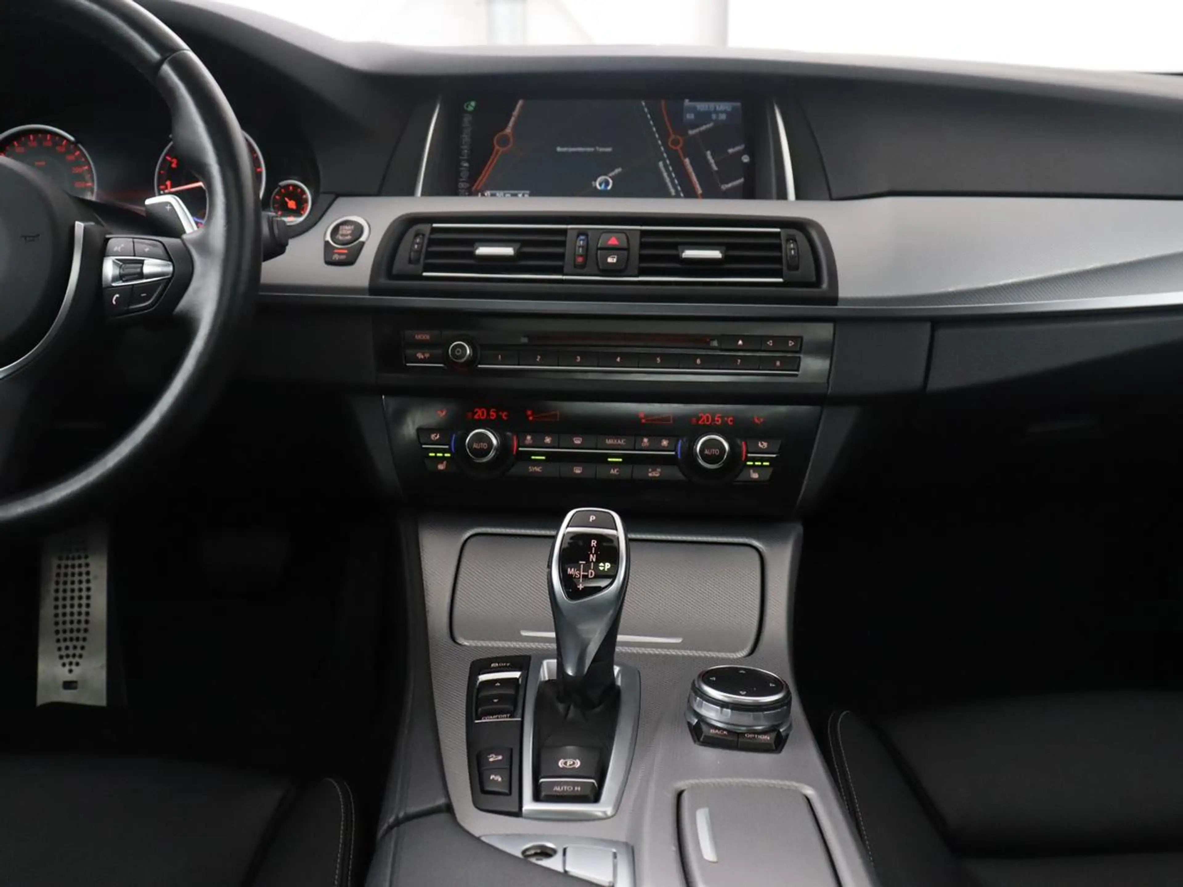 BMW 535 5-serie Touring 535xi High Executive | Panoramadak — photo 10