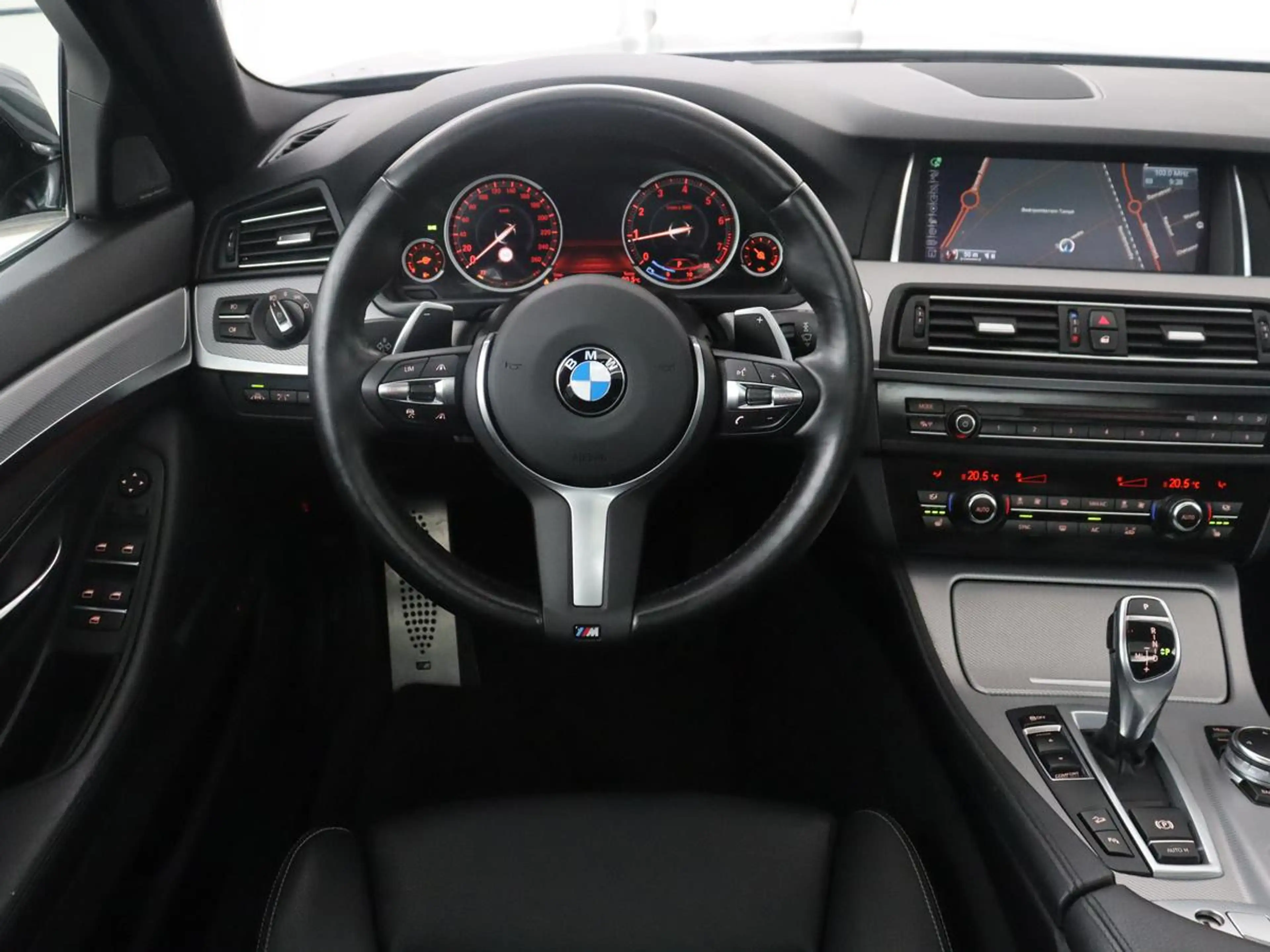 BMW 535 5-serie Touring 535xi High Executive | Panoramadak — photo 3