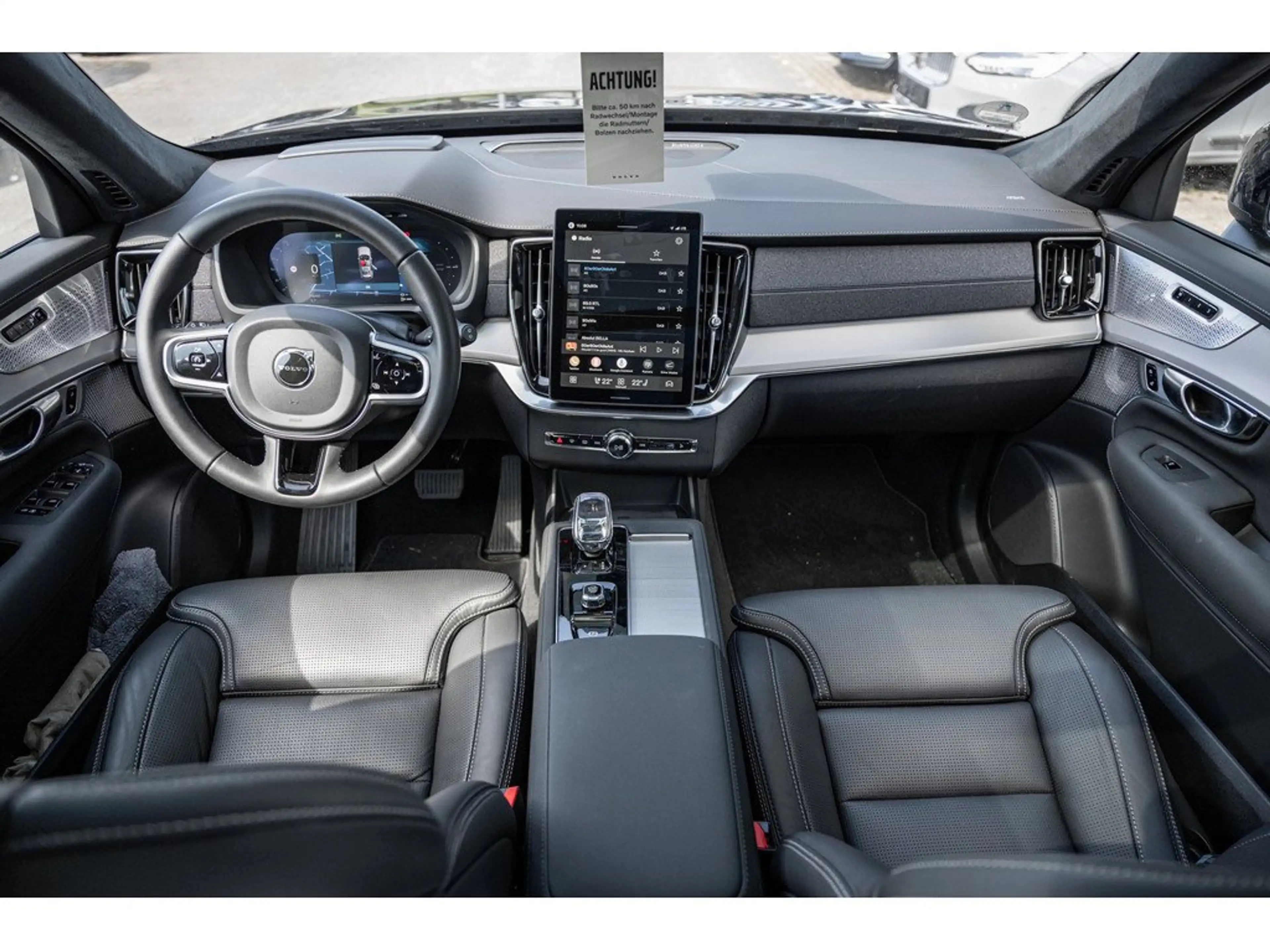 Volvo XC90 T8 Ultra Black Edition Recharge AWD B&W AHK — photo 8