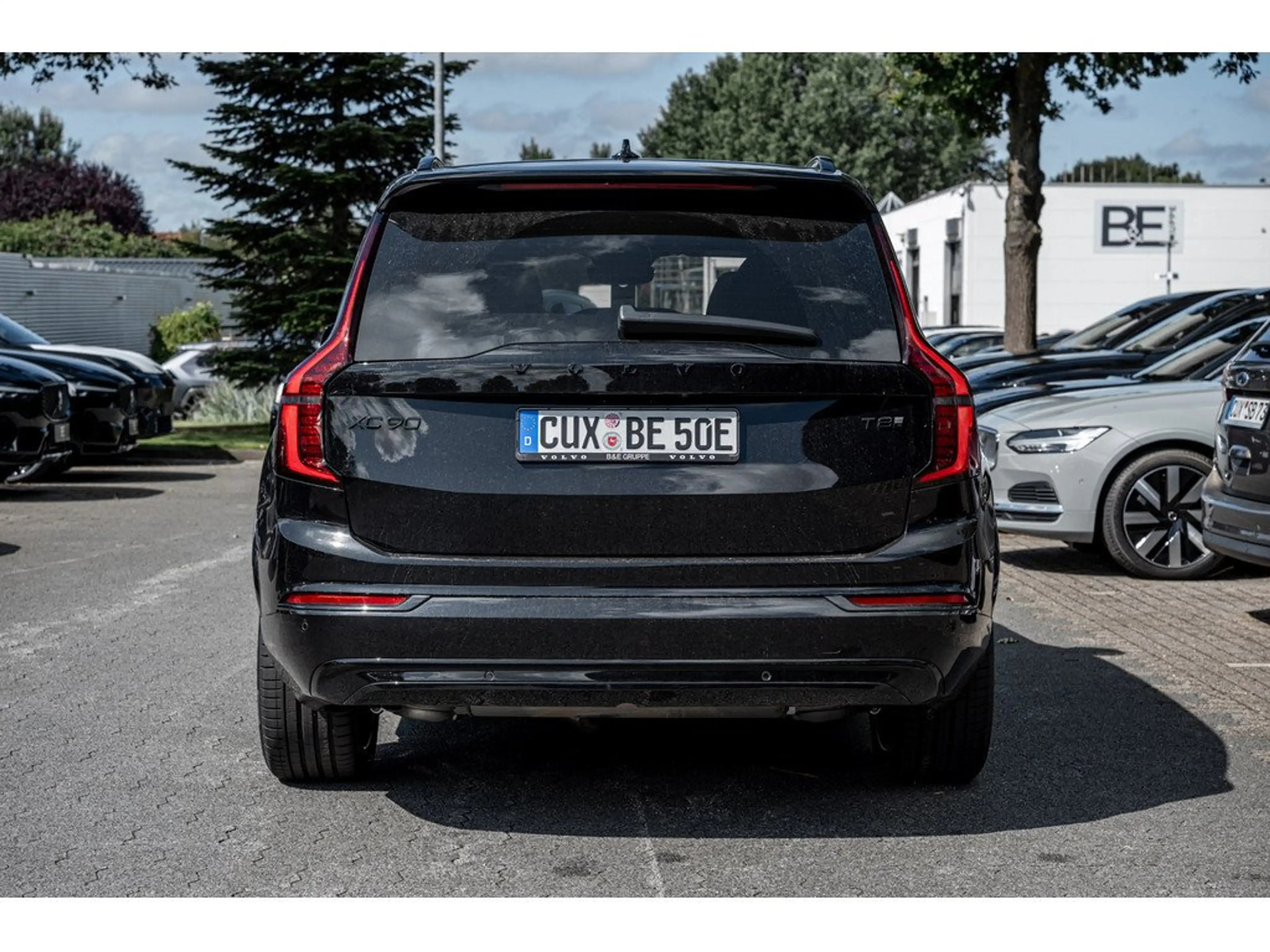 Volvo XC90 T8 Ultra Black Edition Recharge AWD B&W AHK — photo 4