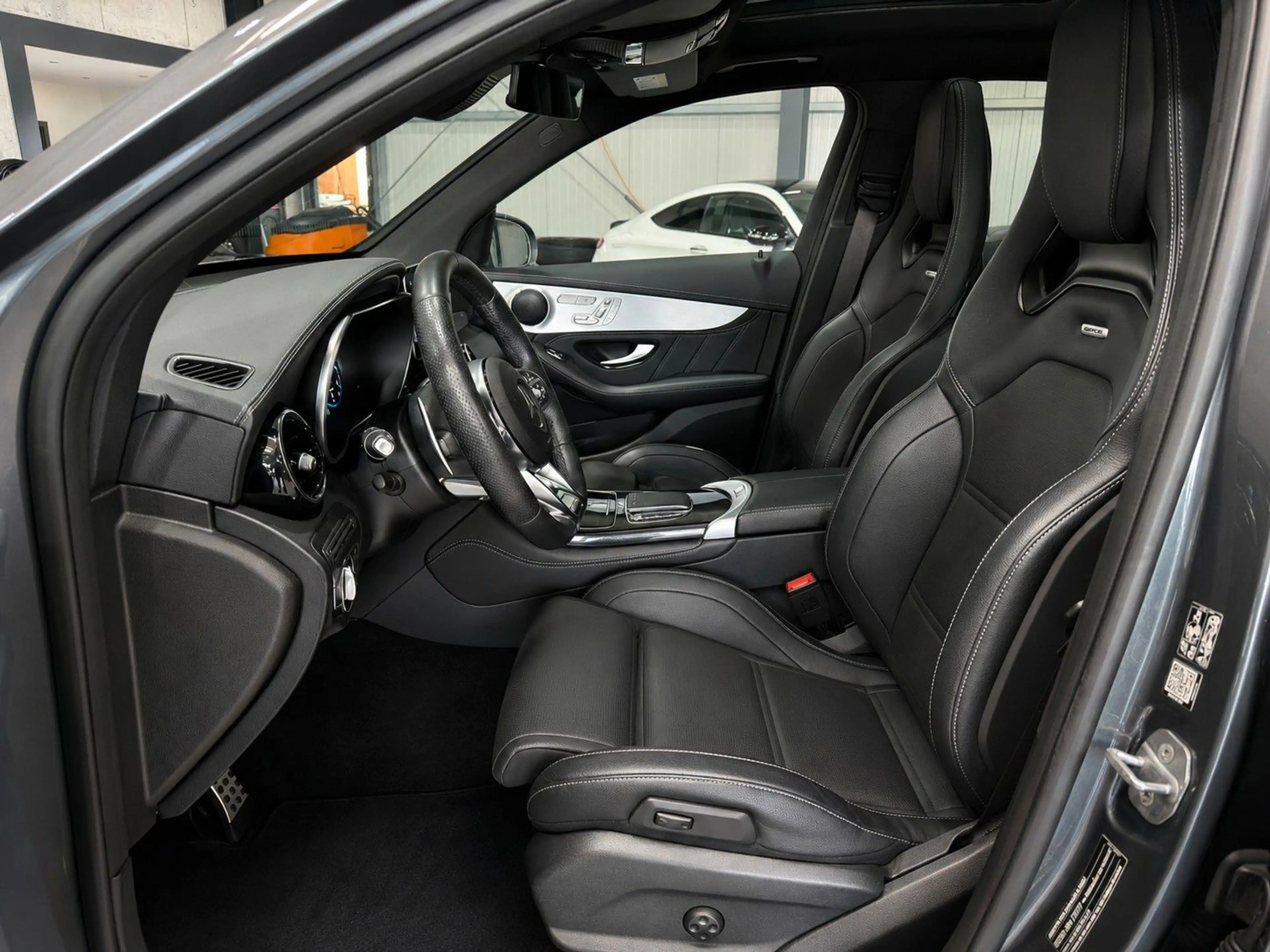 Mercedes-Benz GLC 63 AMG GLC 63/AMG/4Matic/PANO/LED/AHK/MwST/ACC/MULTIBEA — photo 8
