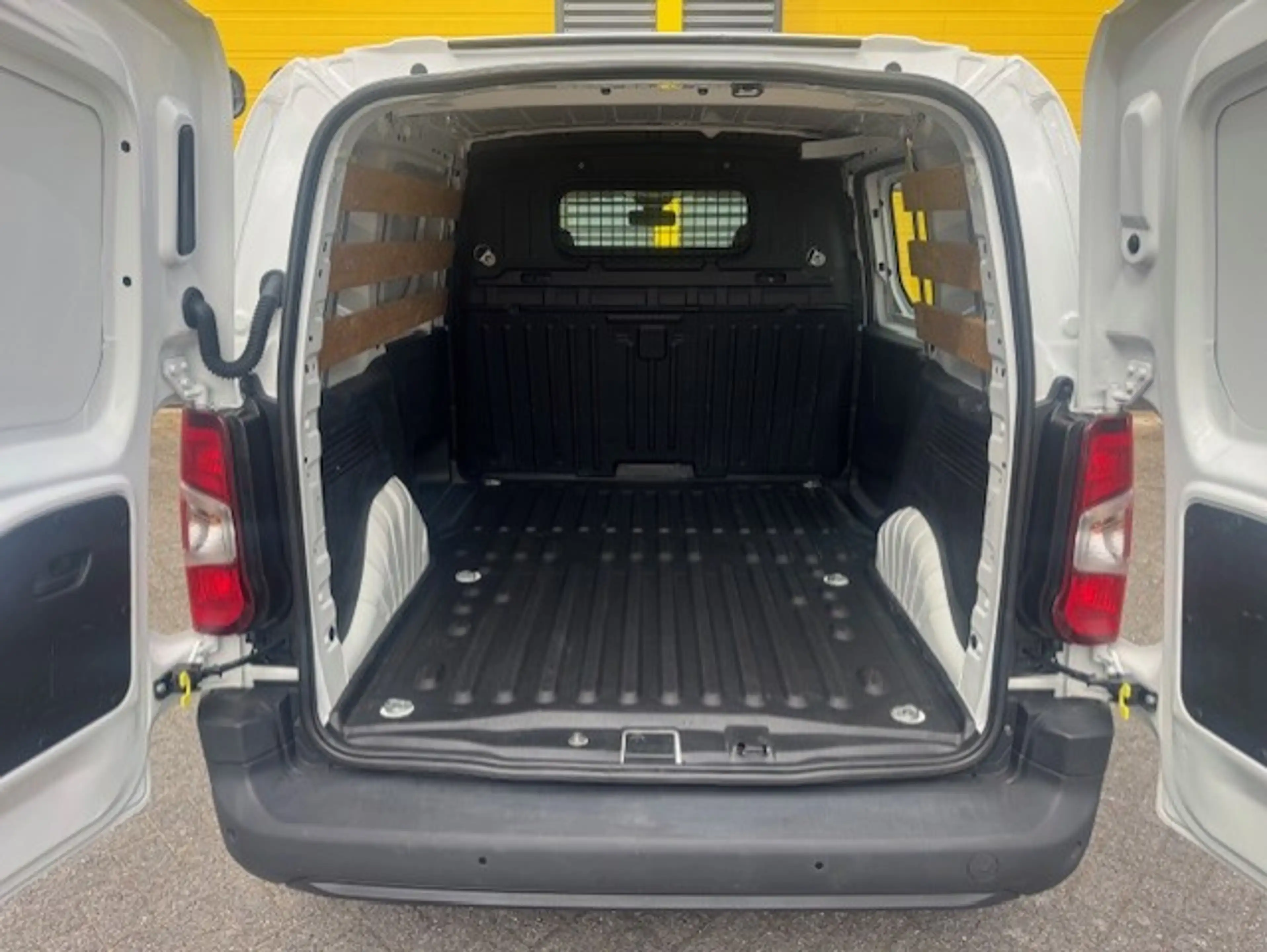 Peugeot Partner 1.2 Airco prijs EX BTW NAP — photo 6