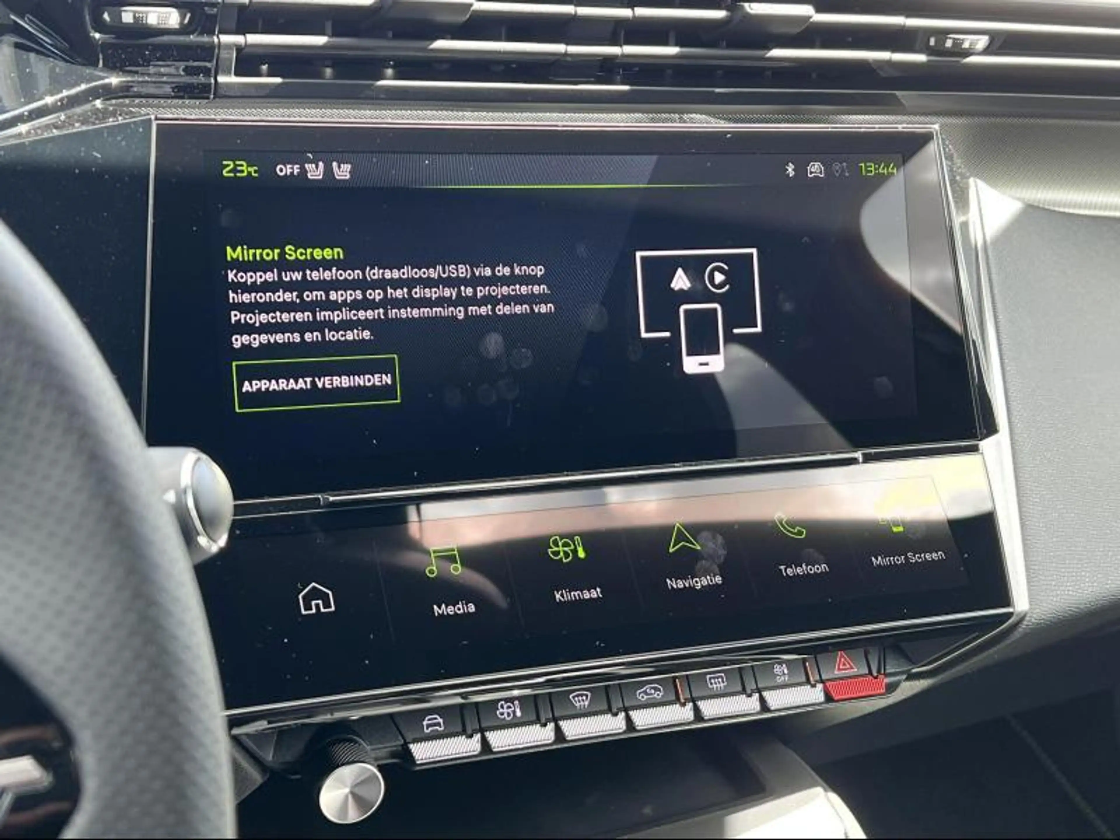 Peugeot 408 GT Hybrid 145 DCS6 — photo 15