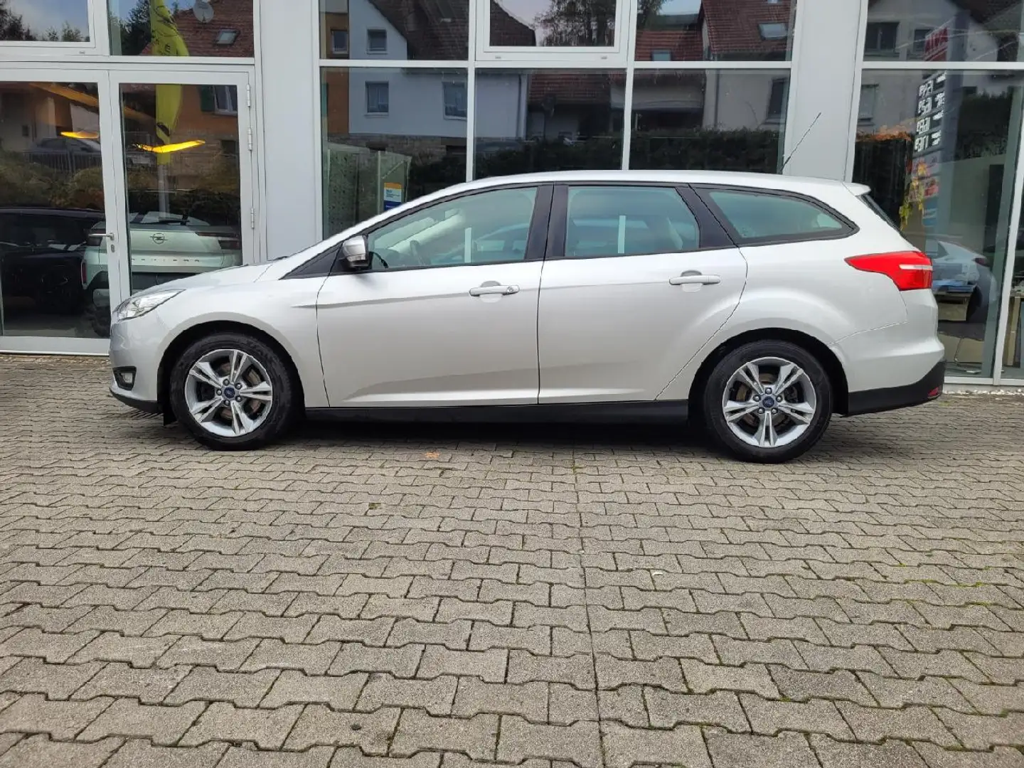 Ford Focus Business - 1