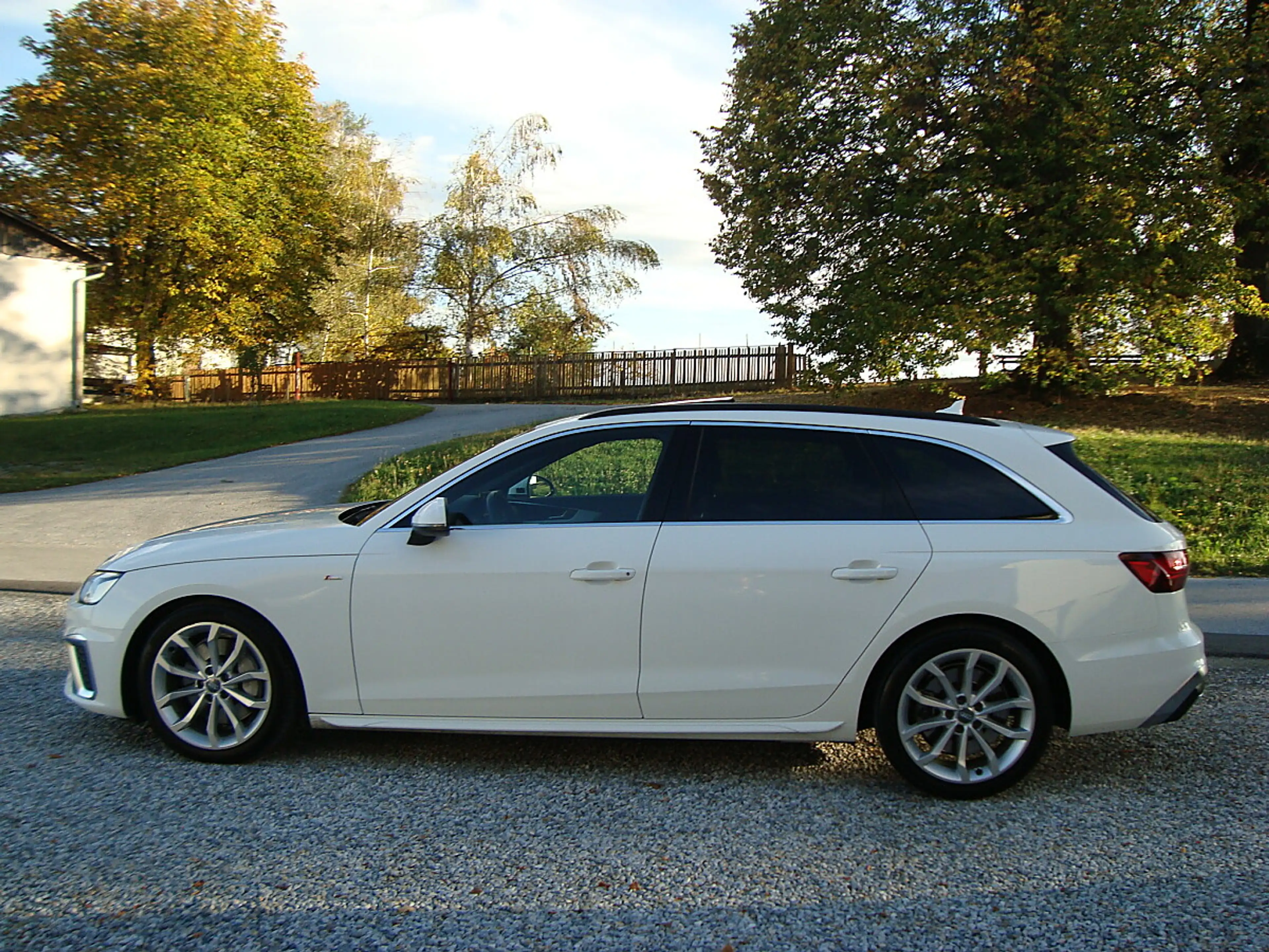 Audi A4 Avant 45 TDI quattro S-Line Richtig Voll 1-Hand... — photo 7