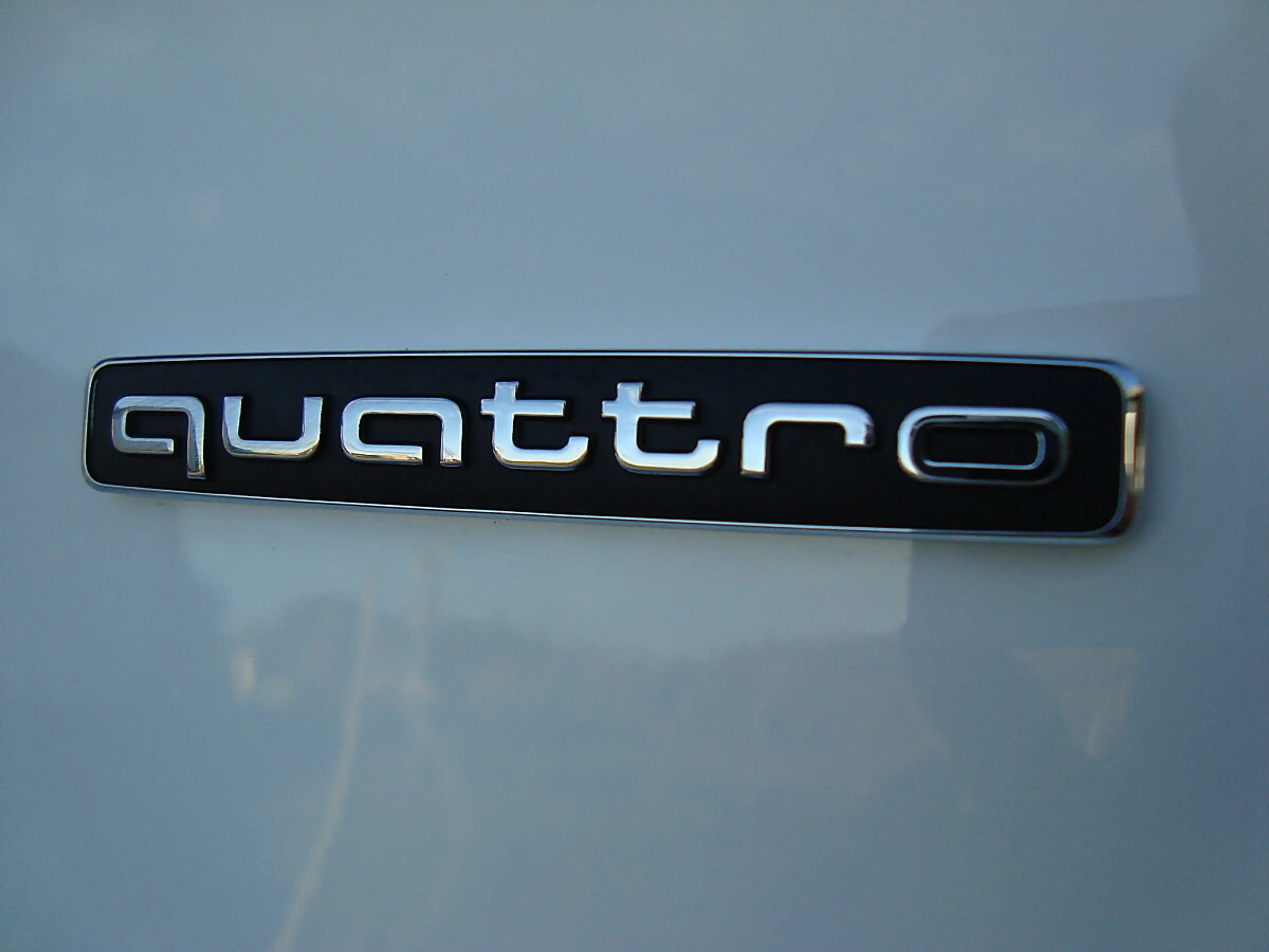 Audi A4 Avant 45 TDI quattro S-Line Richtig Voll 1-Hand... — photo 11