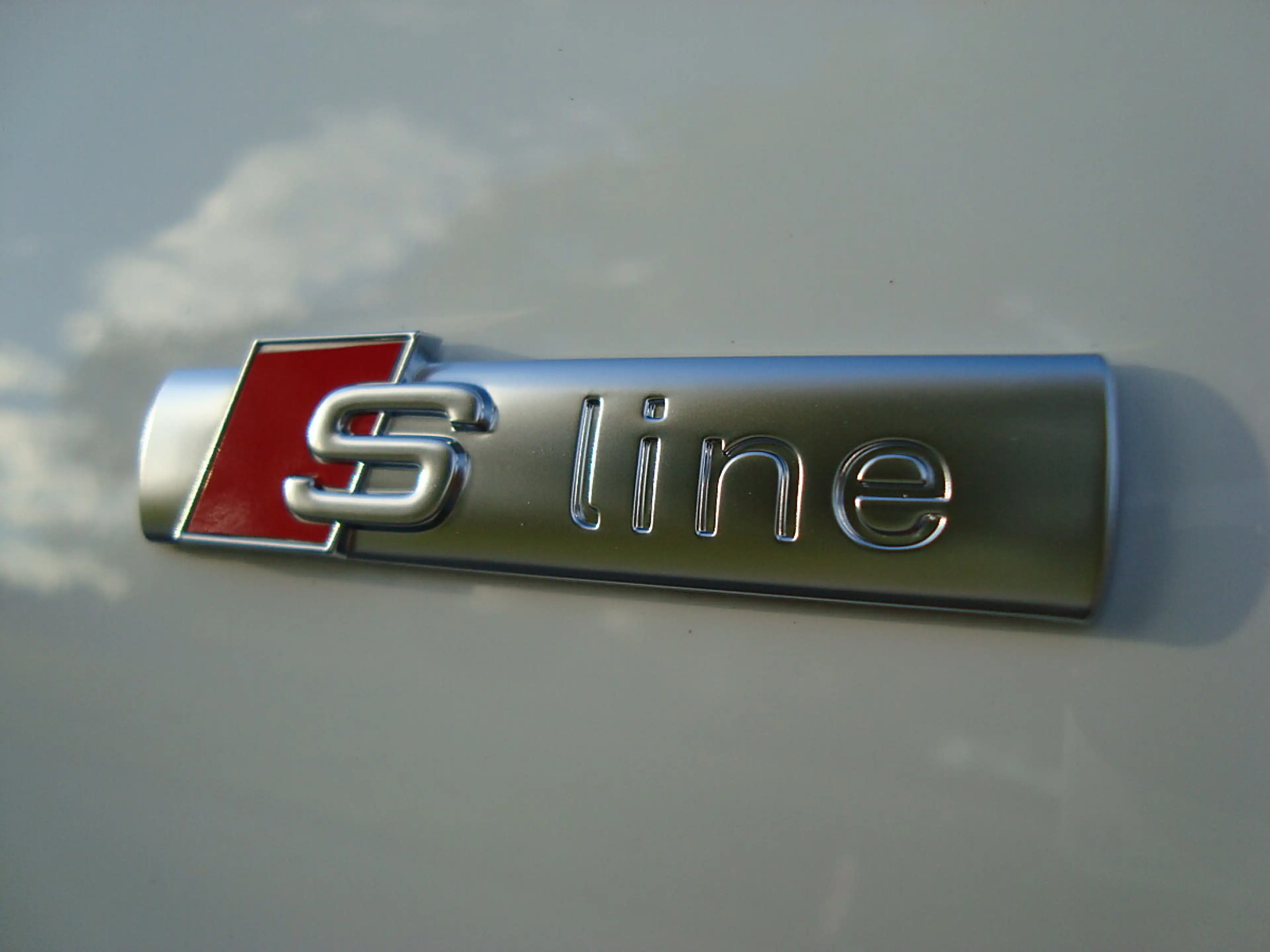 Audi A4 Avant 45 TDI quattro S-Line Richtig Voll 1-Hand... — photo 9