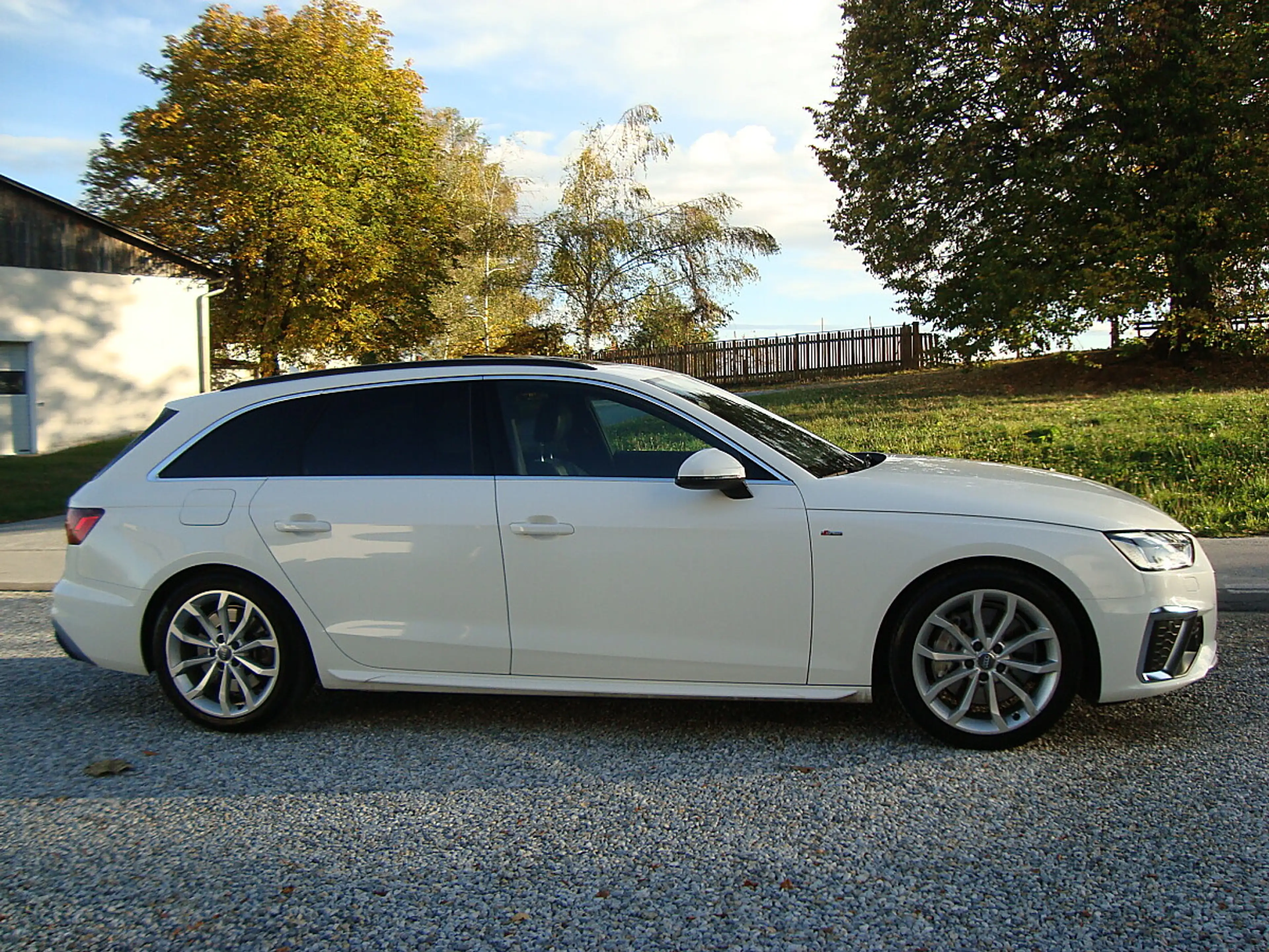 Audi A4 Avant 45 TDI quattro S-Line Richtig Voll 1-Hand... — photo 5