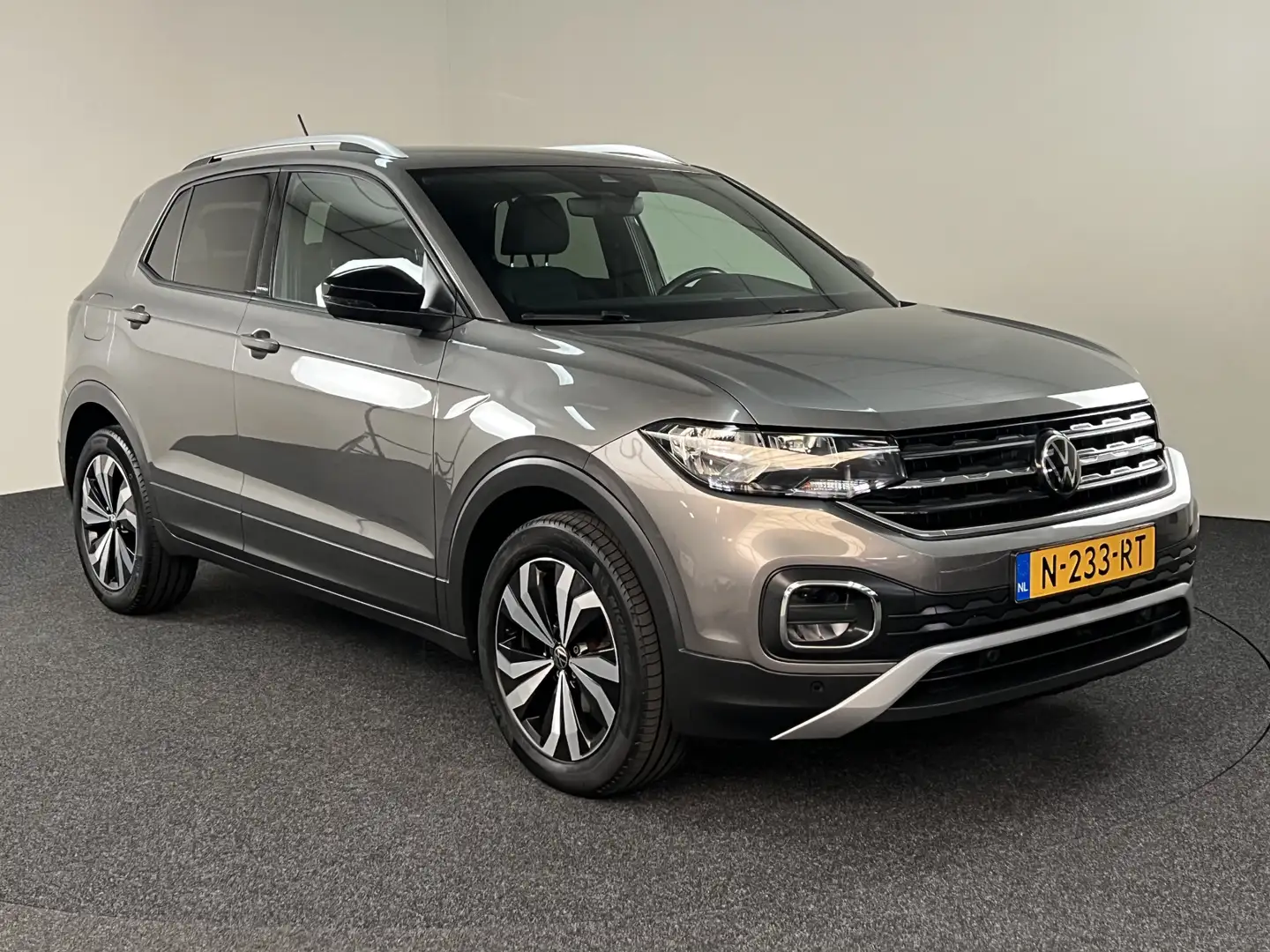 Volkswagen T-Cross 1.0 TSI United Business Navi / App connect / parke Grijs - 2