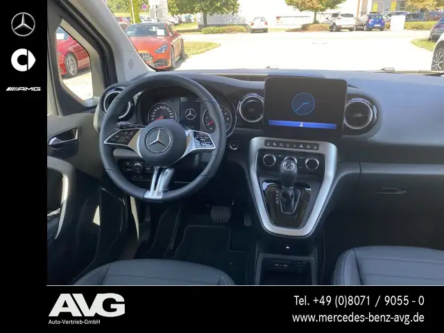 Mercedes-Benz T-Class view 10
