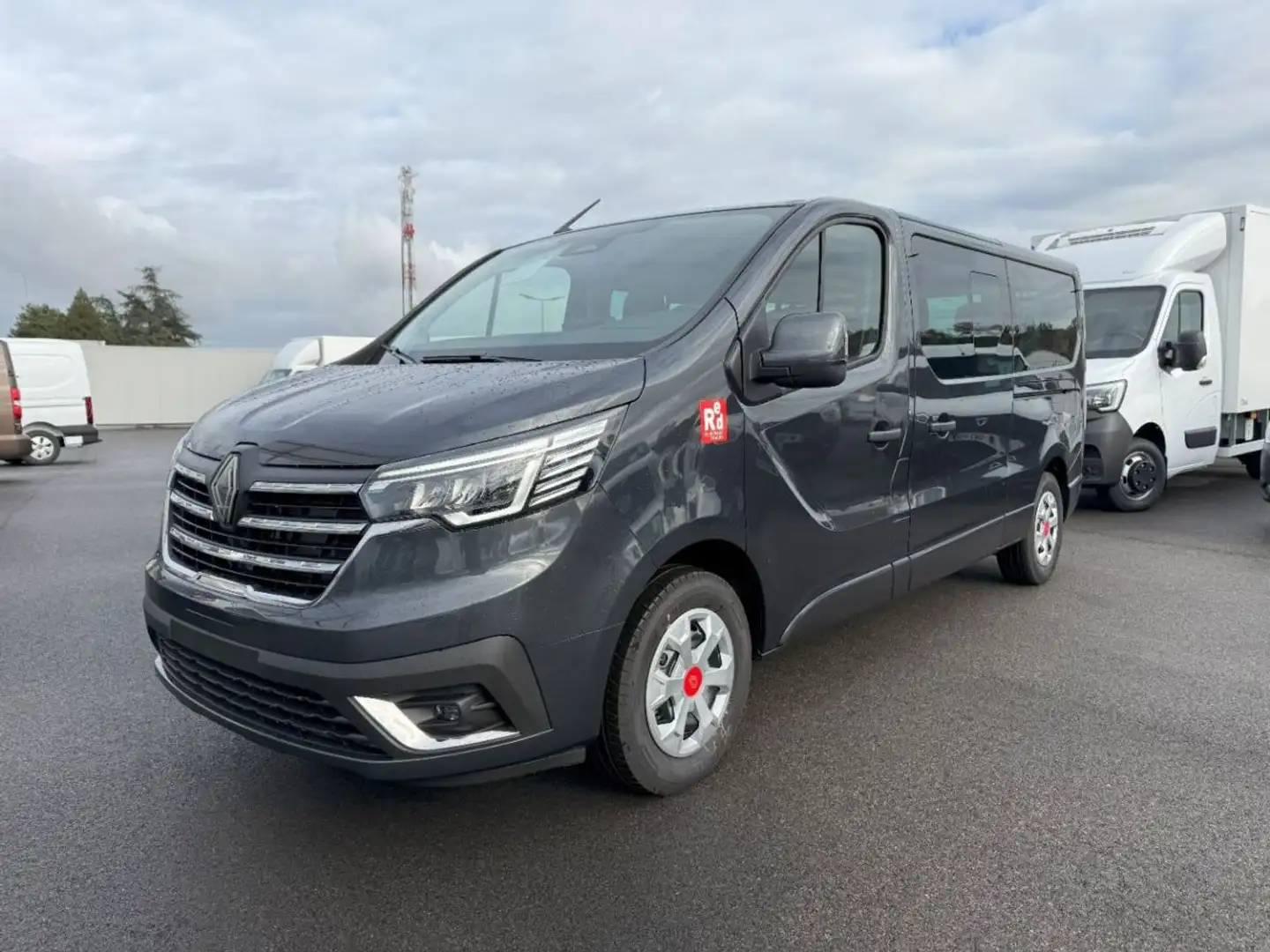 Renault Trafic COMBI L2 Blue dCi 150 RED EDITION 9PL 9 PLACES Gris - 2