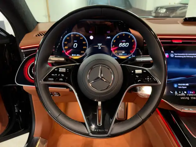 Mercedes-Benz Maybach view 24