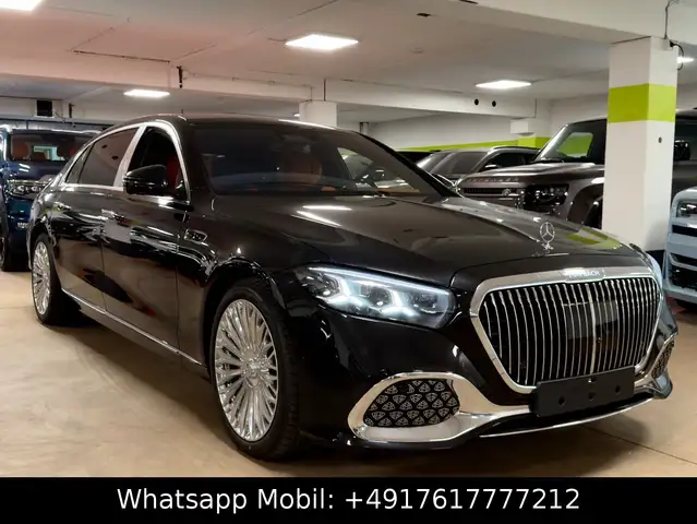 Mercedes-Benz Maybach view 3