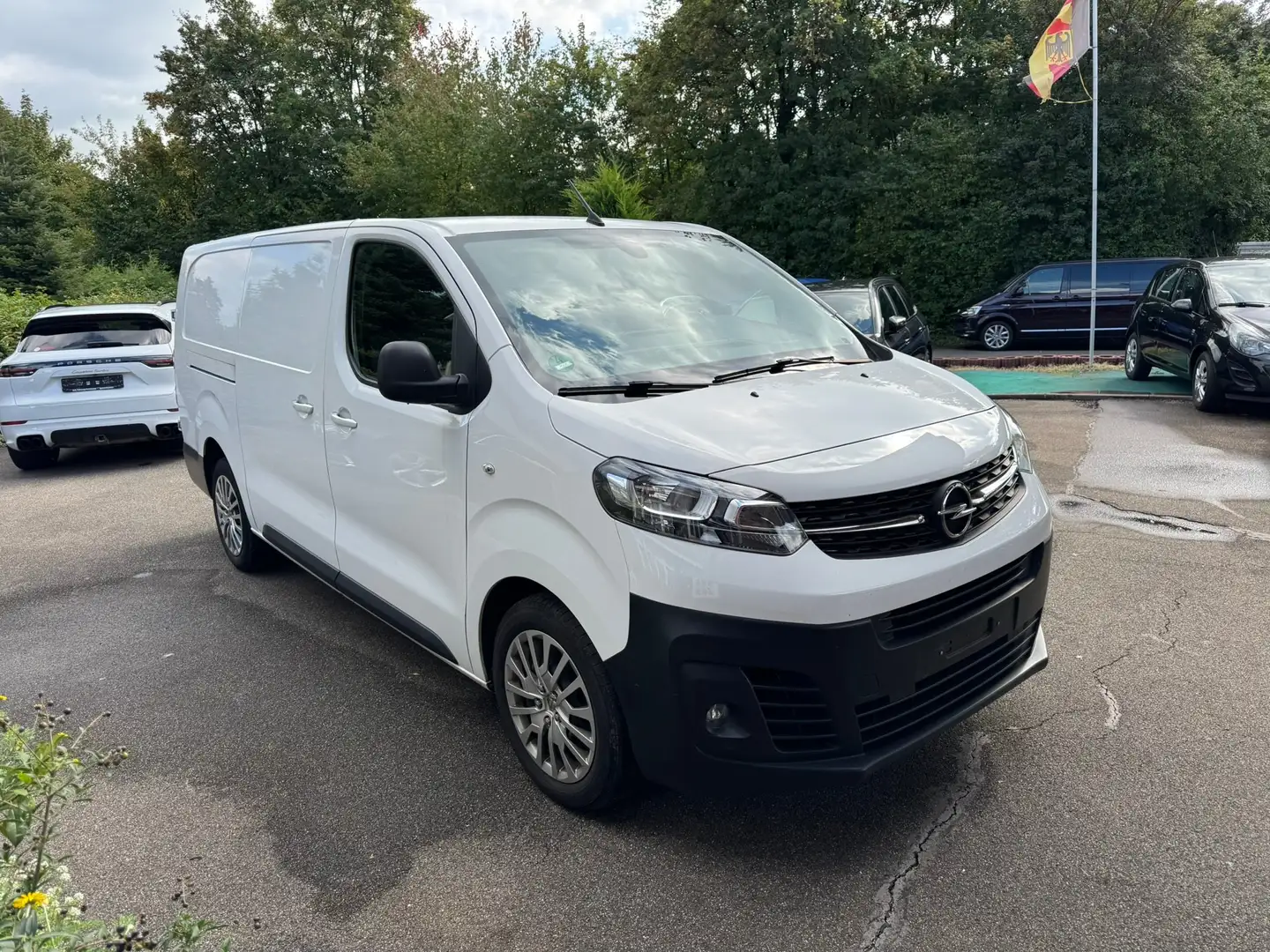 Opel Vivaro Edition L (L3) 2.0 D *Tempomat*Klima*Kamera* Weiß - 2