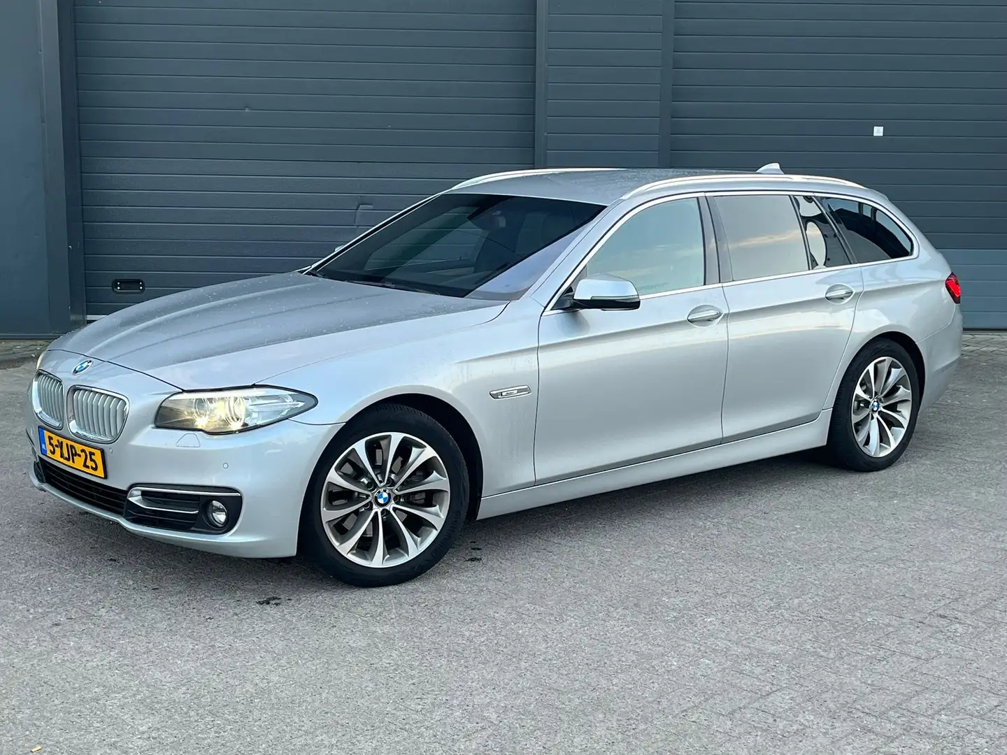 BMW 520 Last Min. Edition Szary - 1