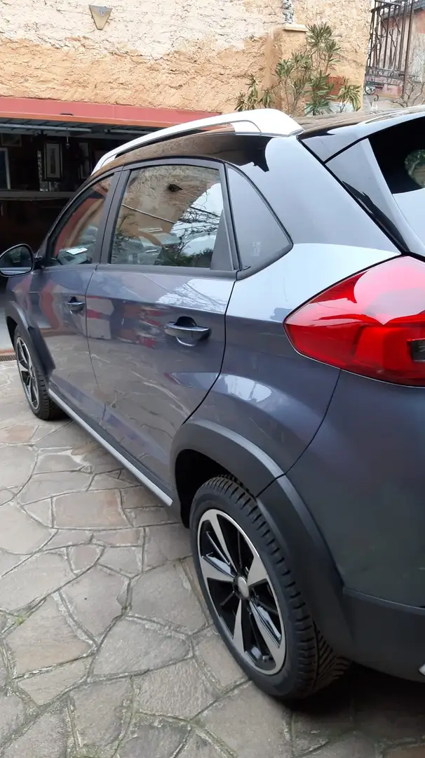 DR Automobiles DR3 DR 3.0 3.0 1.5 116cv Grau - 2