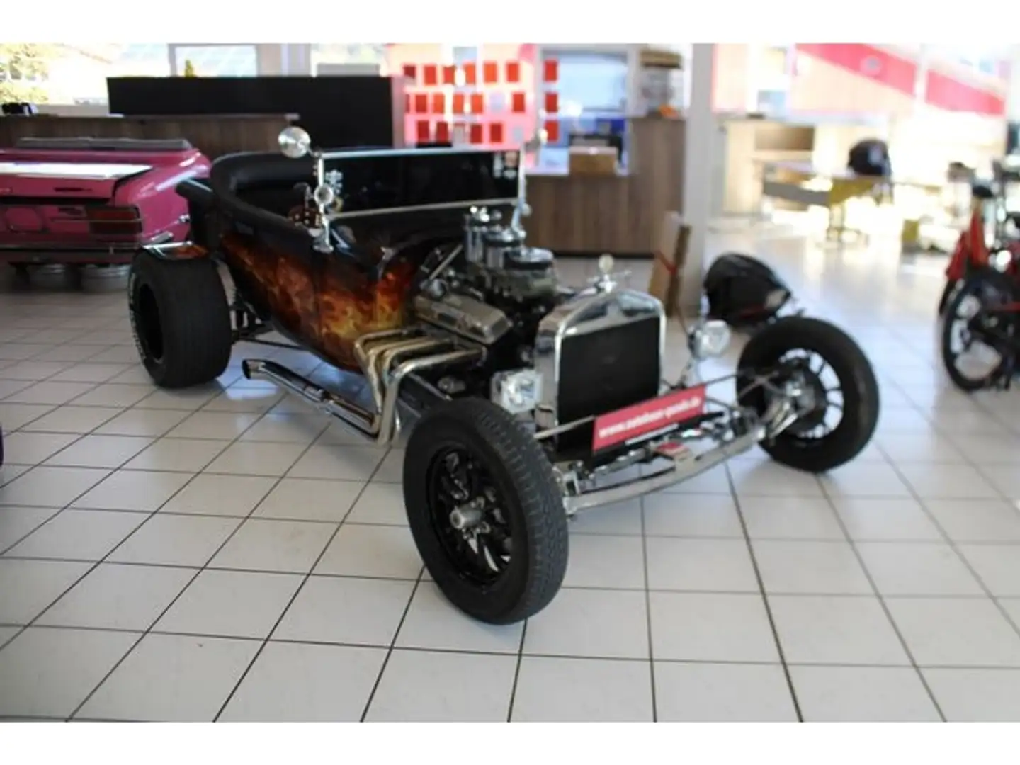 Ford T-Modell T-Bucket Hot Rod V8 aus Corvette Siyah - 2