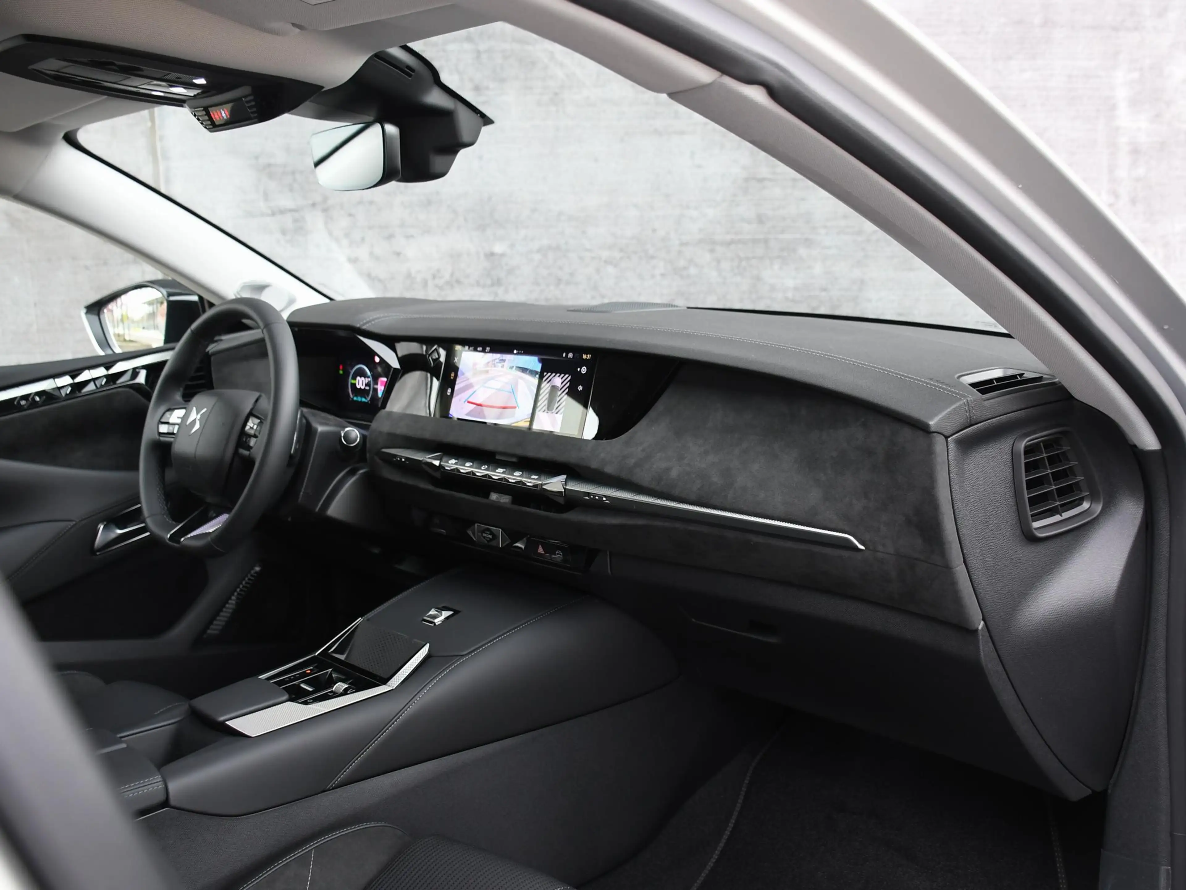 DS Automobiles DS 4 No E-Tense Etoile Absolute Comfort Pack 58.3Kwh 21 — photo 12