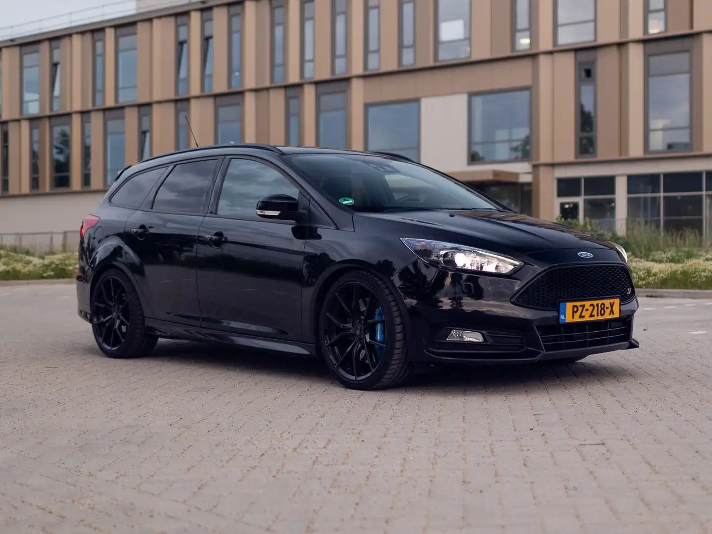 Ford Focus Focus 2.0 ST3 Zwart - 1