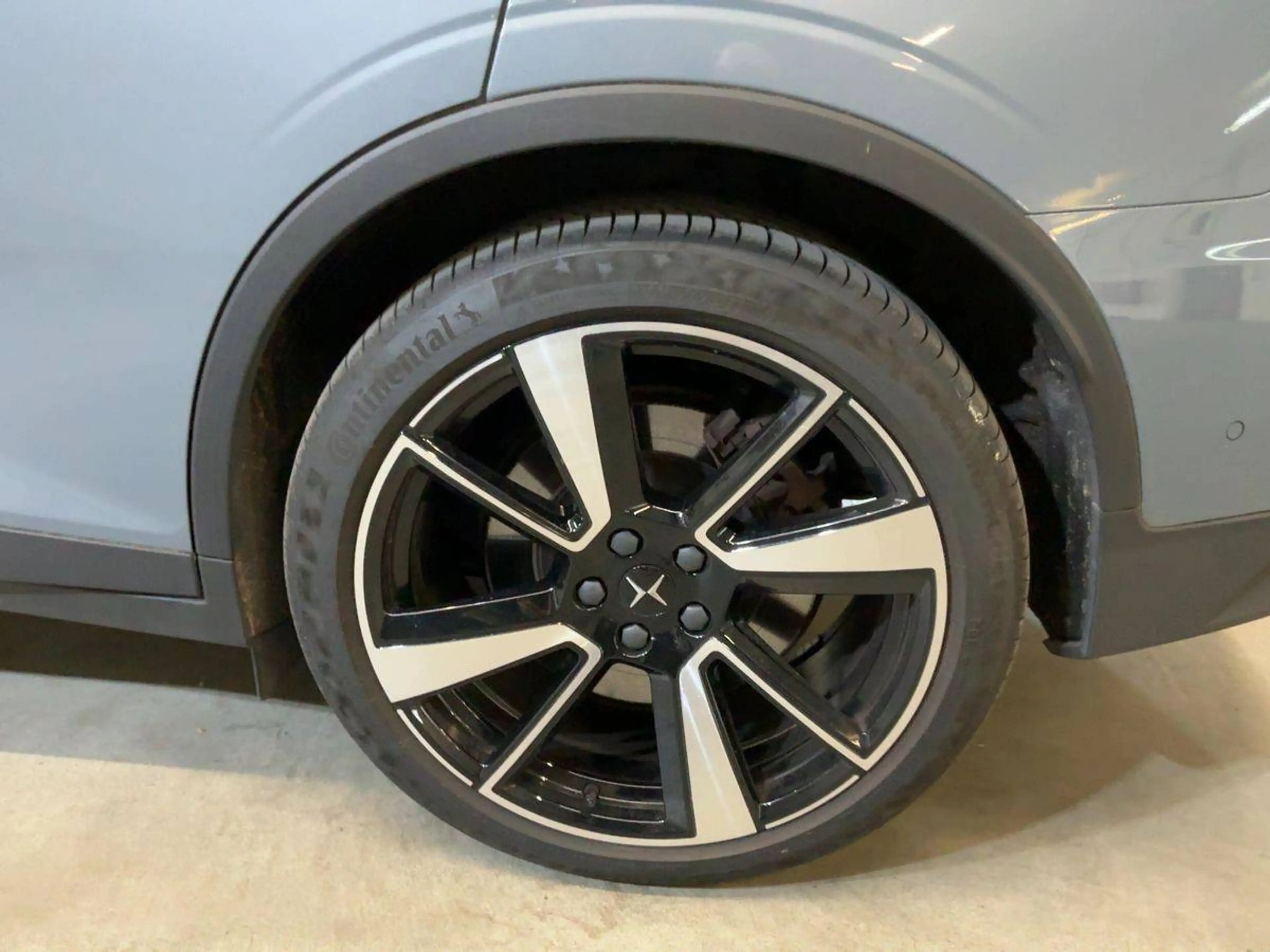 Polestar 2 Long Range Dual — photo 12
