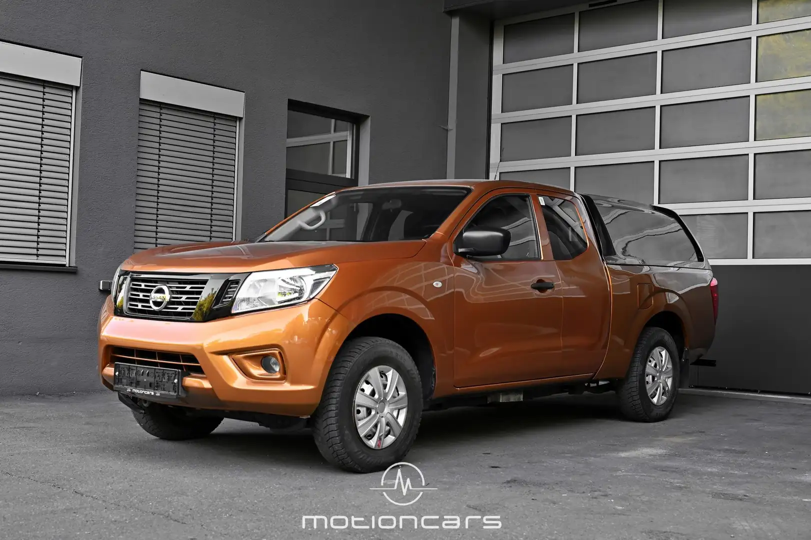 Nissan Navara NP300 4x4 2.3 dCi Visia King Cab mit Gratis Hardt Pomarańczowy - 2