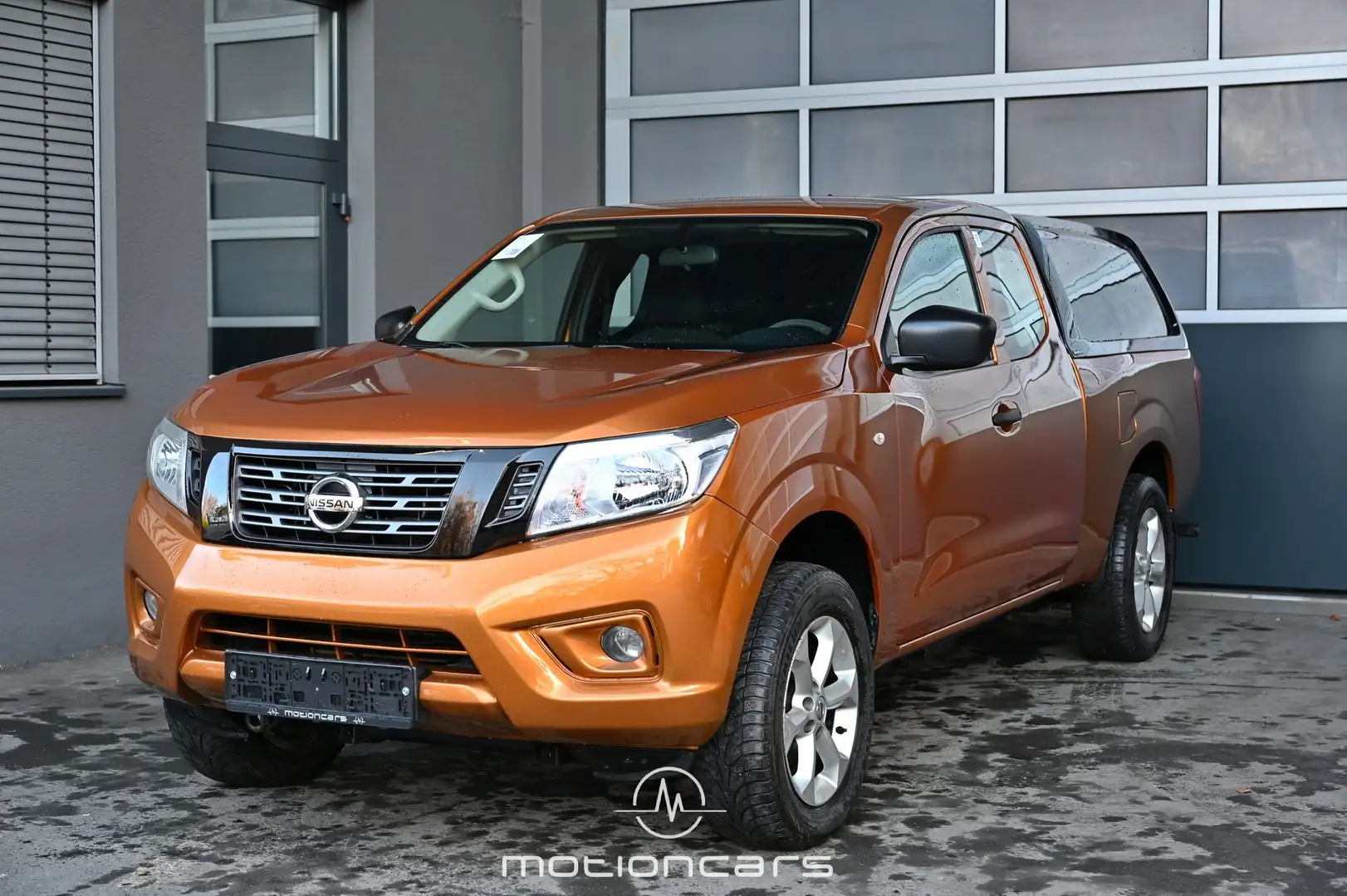 Nissan Navara NP300 4x4 2.3 dCi Visia King Cab mit Gratis Hardt Naranja - 1