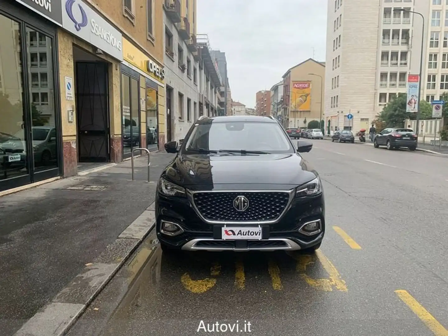 MG EHS Plug-in Hybrid Luxury (PROMO) AREA C GRATIS Schwarz - 2