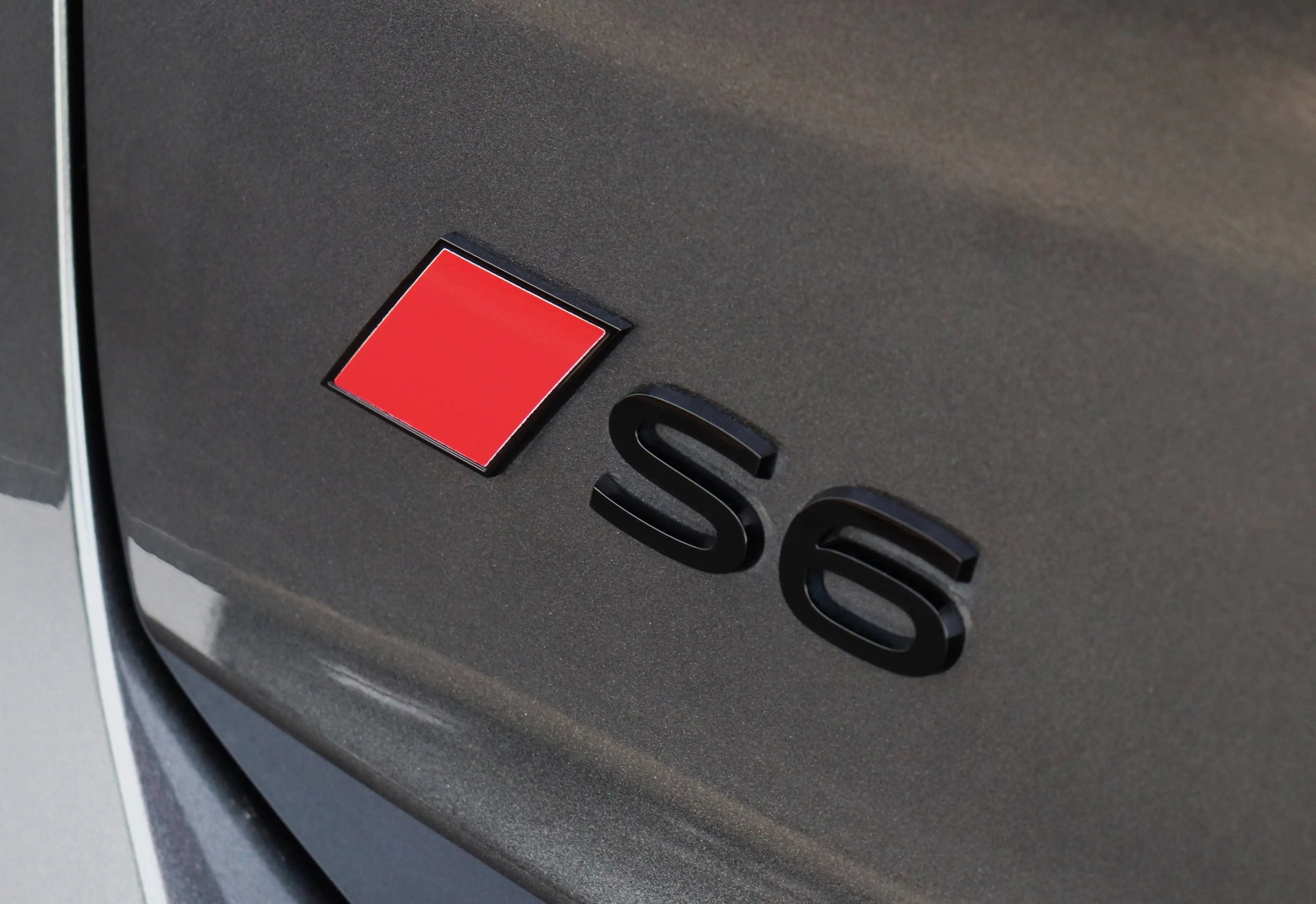 Audi S6 e-tron Avant 100 kW Quattro - SoftClose/BlindSpot/360/Towbar/21"/SOH=97% — photo 2