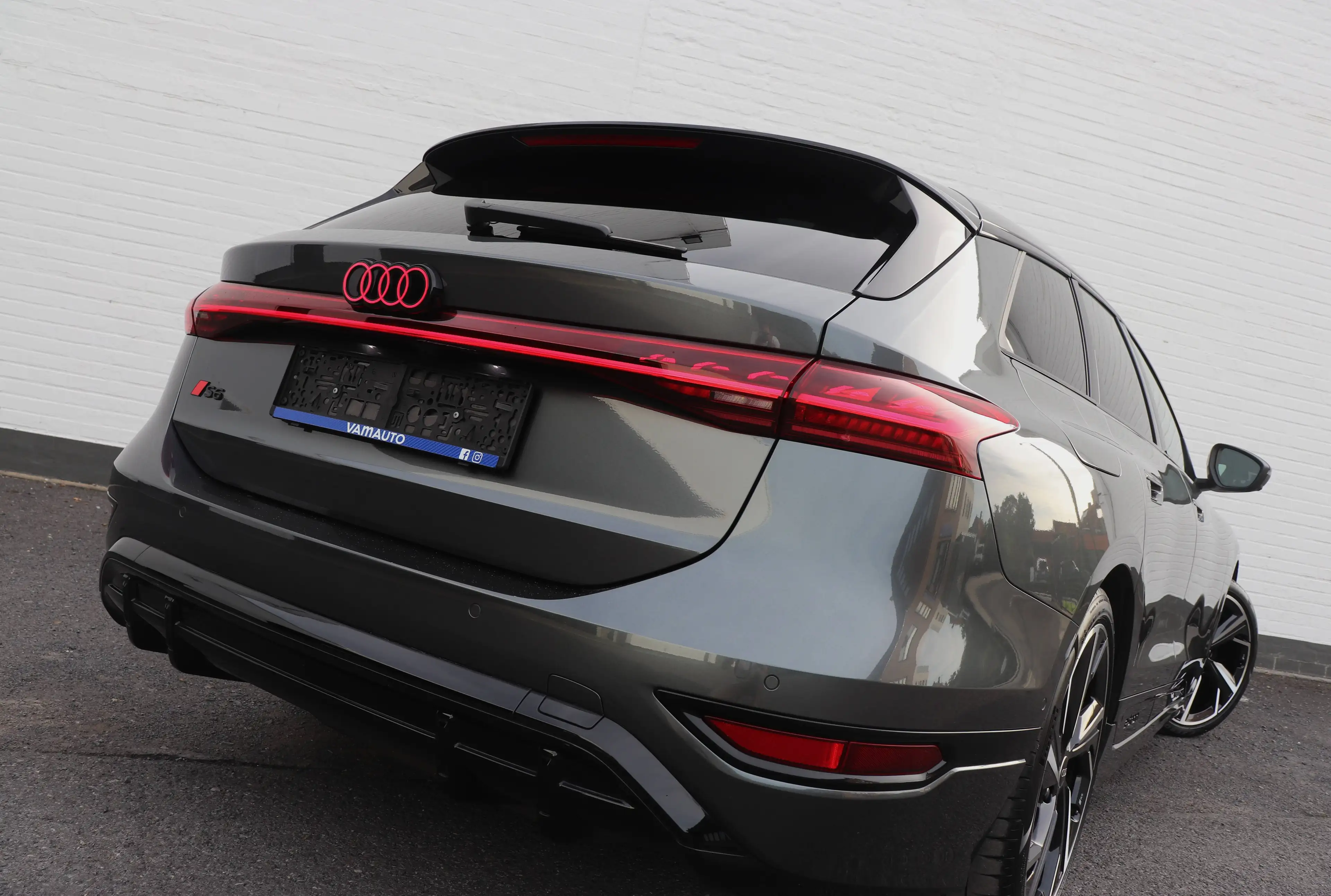 Audi S6 e-tron Avant 100 kW Quattro - SoftClose/BlindSpot/360/Towbar/21"/SOH=97% — photo 7