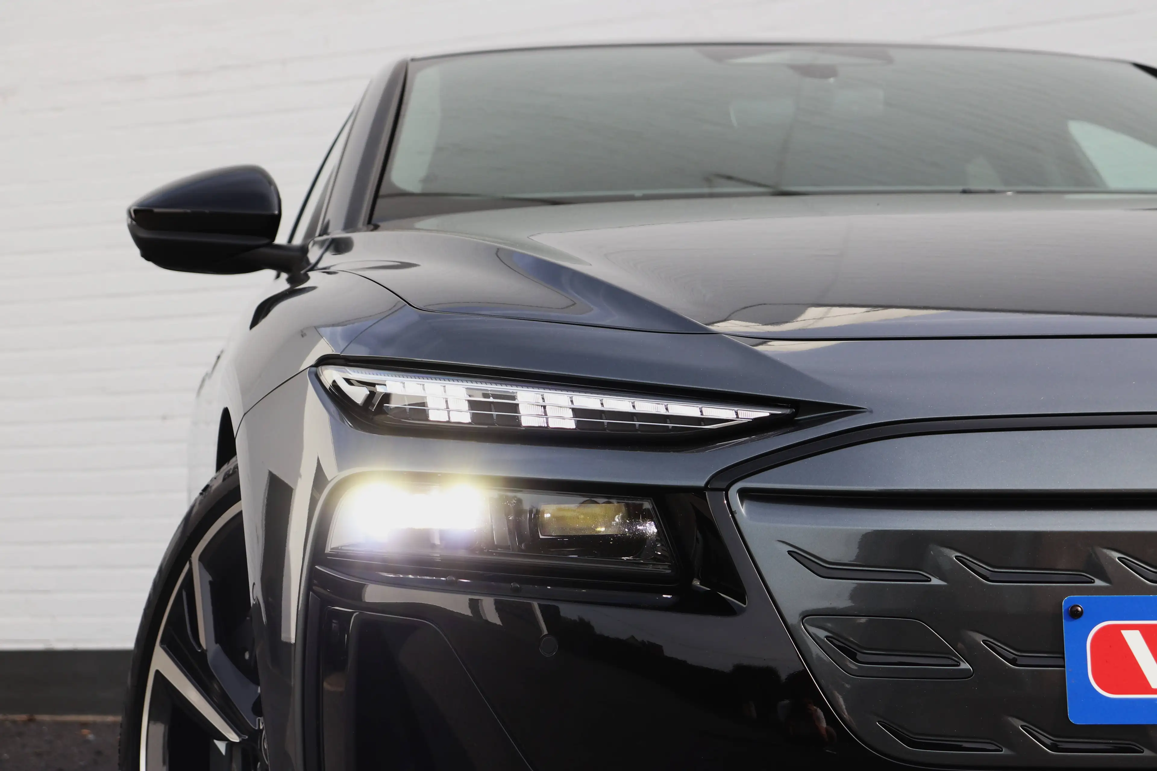 Audi S6 e-tron Avant 100 kW Quattro - SoftClose/BlindSpot/360/Towbar/21"/SOH=97% — photo 16