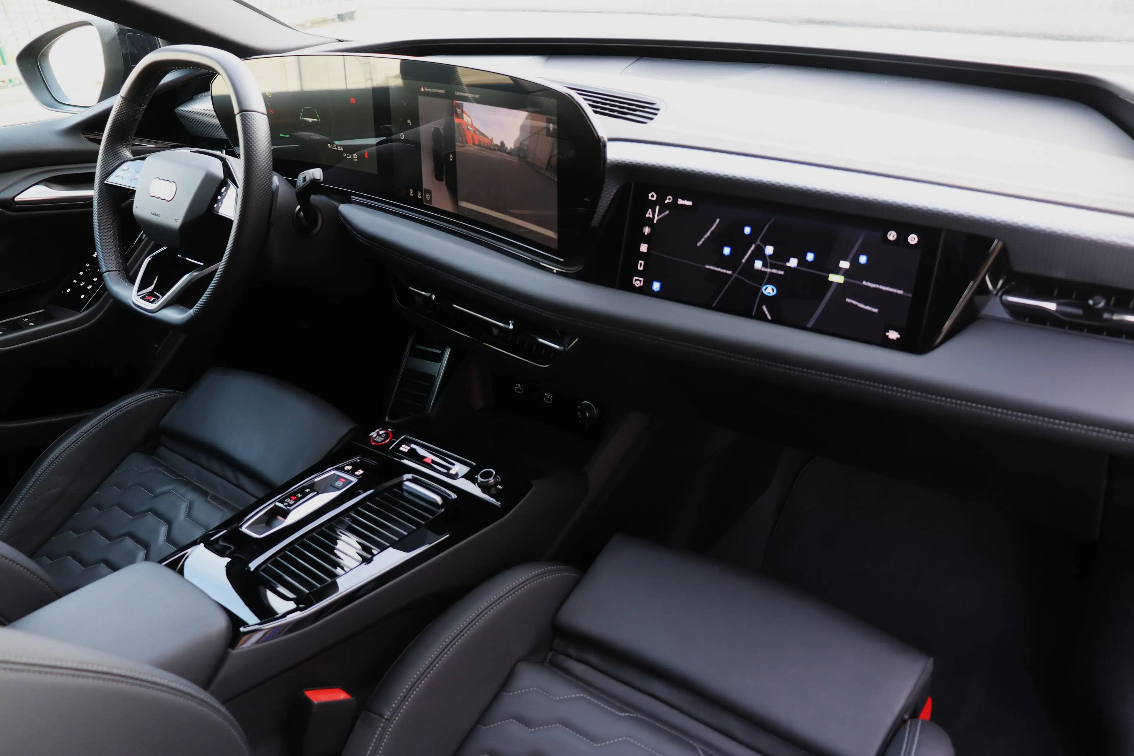 Audi S6 e-tron Avant 100 kW Quattro - SoftClose/BlindSpot/360/Towbar/21"/SOH=97% — photo 22