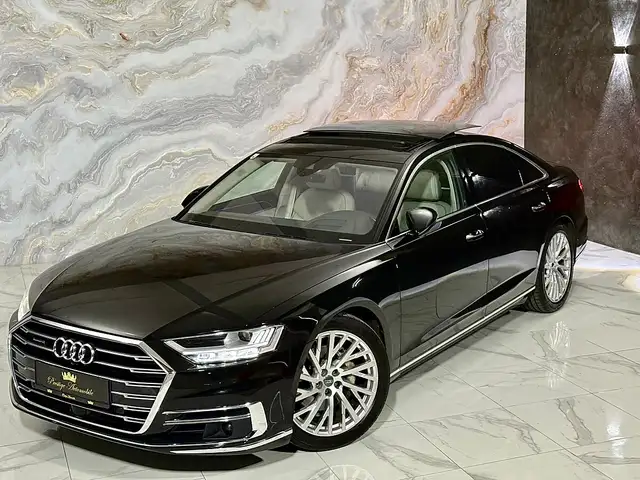 Audi A8 view 3