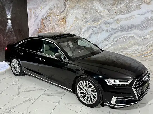 Audi A8 view 8
