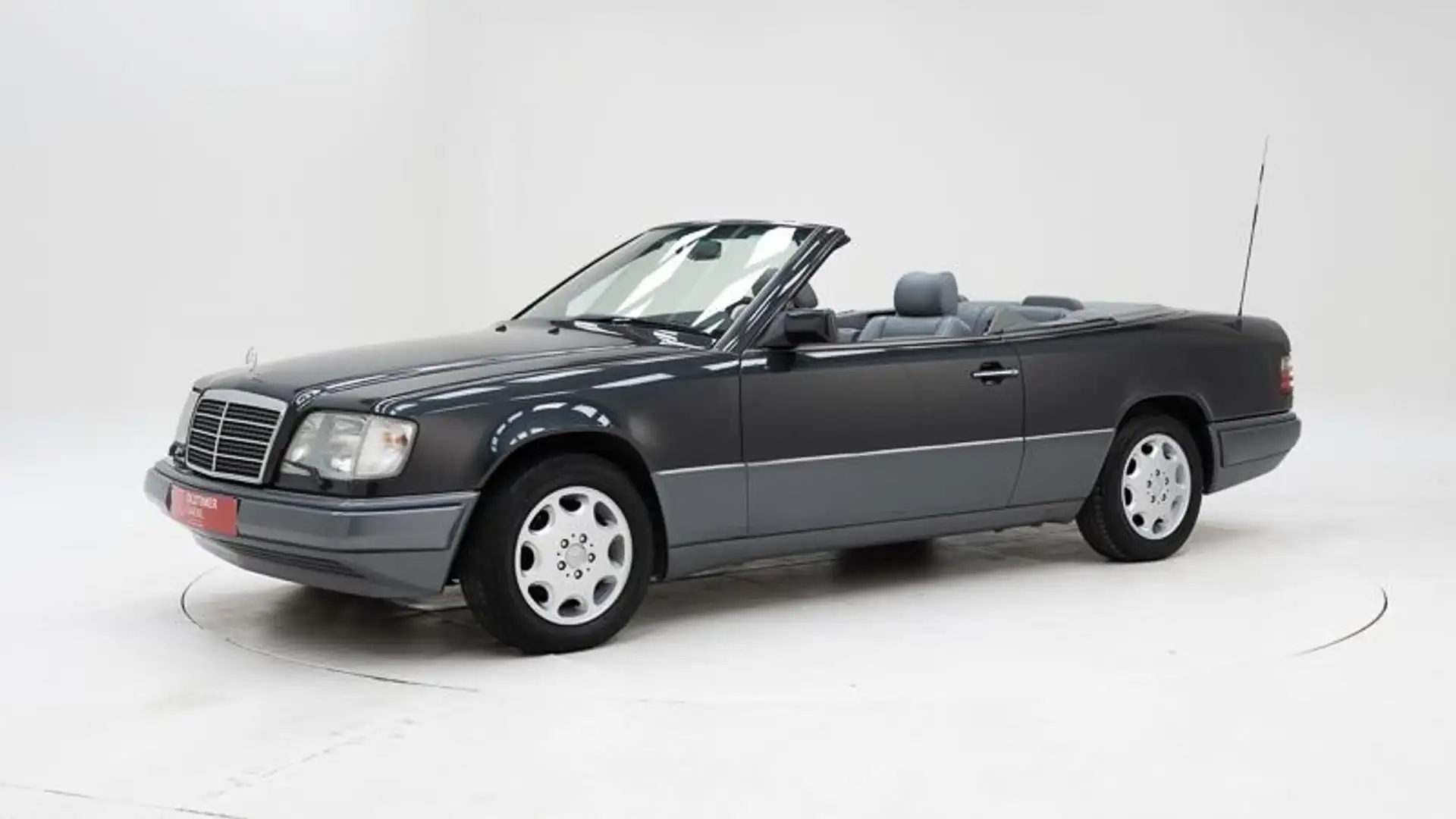 Mercedes-Benz E 220 Cabriolet '94 CH33590 Grijs - 1