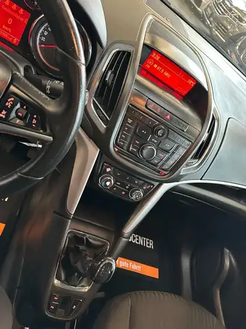 Opel Zafira view 11