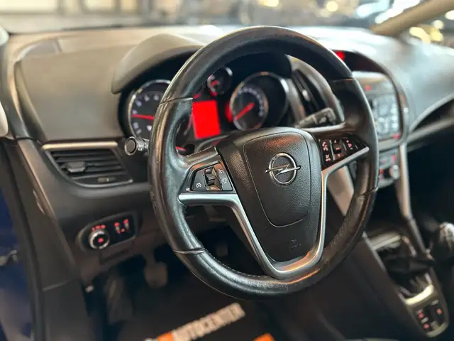 Opel Zafira view 7