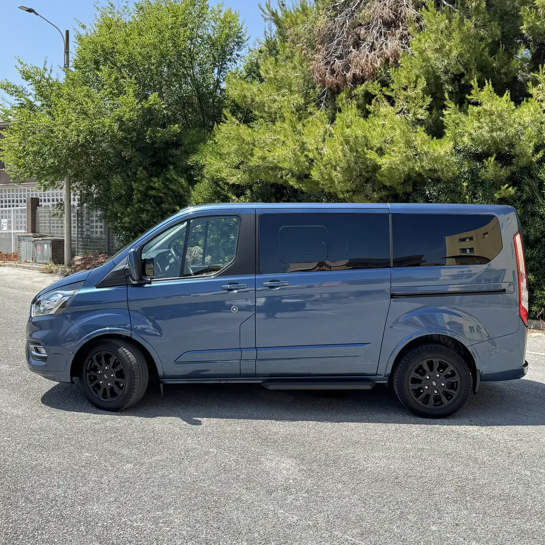 Ford Tourneo Custom TOURNEO CUSTOM TITANIUM 130CV L1H1 8 POSTI 2.0TDCI Blu/Azzurro - 2