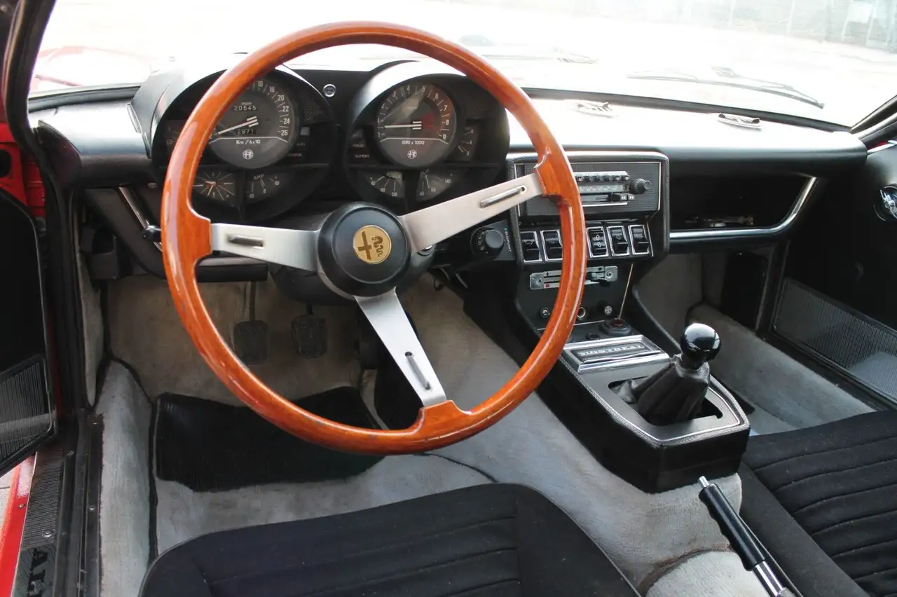Alfa Romeo Montreal, foto 12