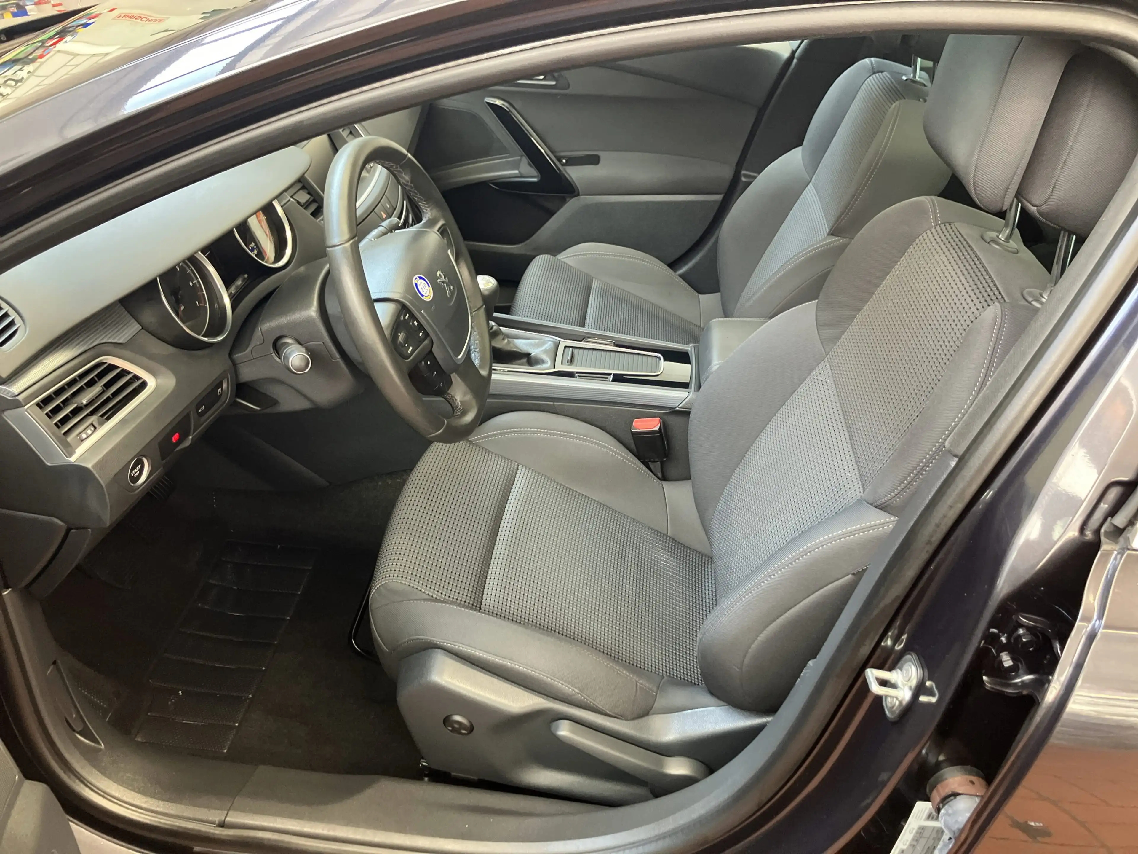Peugeot 508 SW 1.6 155 THP Style Pano+SHZ+2xKlima+PDC — photo 7