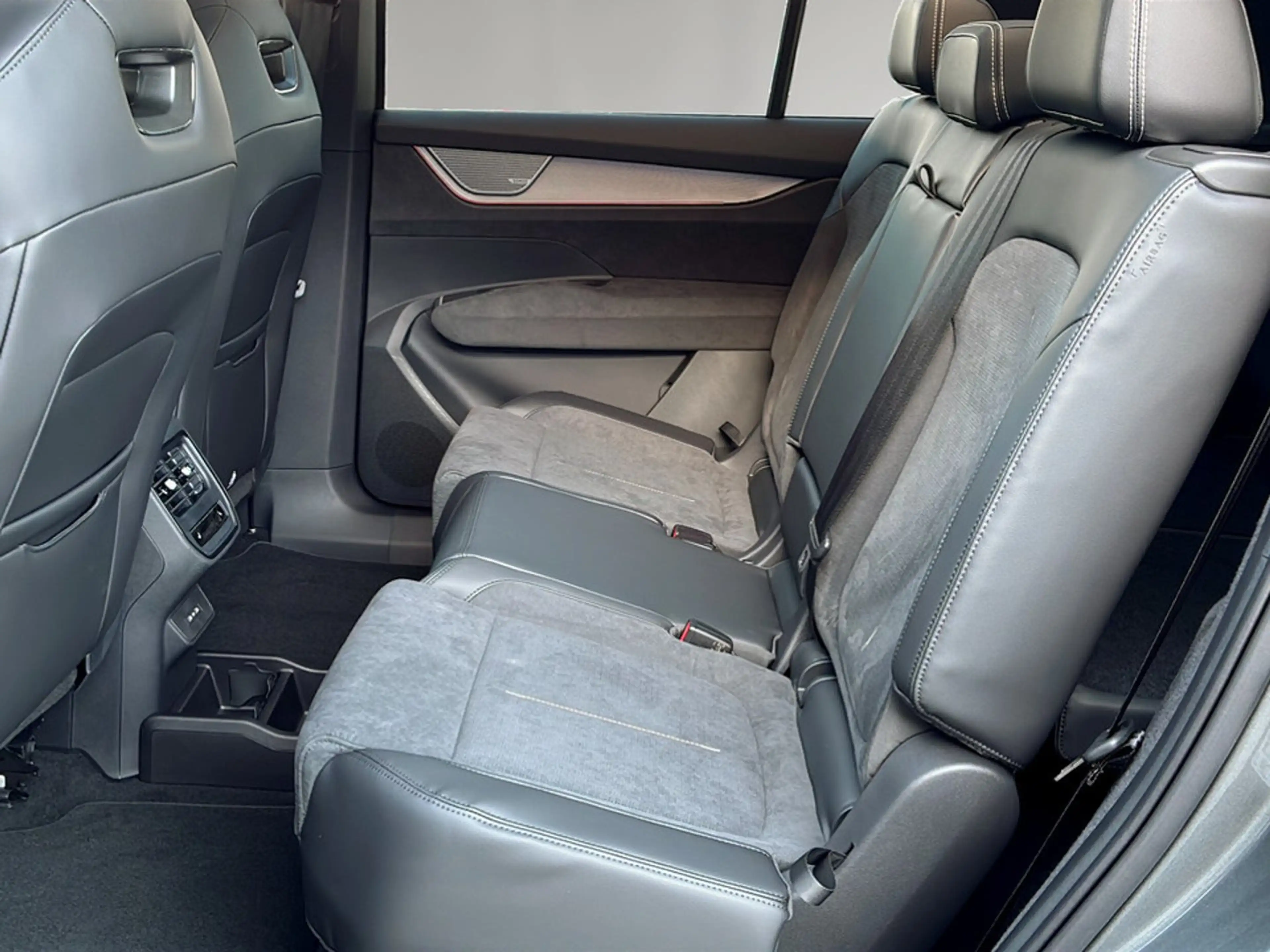 Skoda Peaq Sportline 90x — photo 11