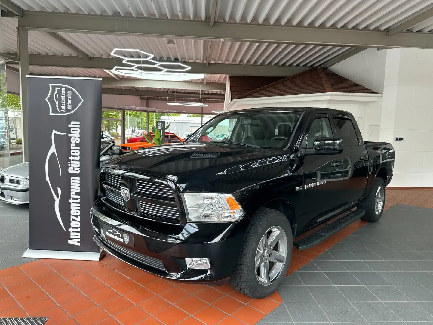 Dodge RAM 5,7 HEMI * Sportauspuff/ CREW/ CARPLAY /LKW* Negro - 1