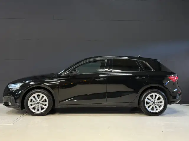 Audi A3 view 3