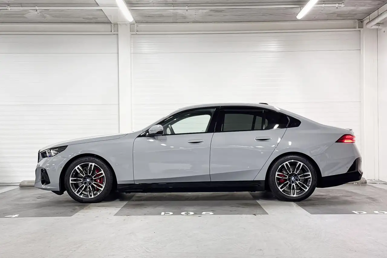 BMW i5 2026